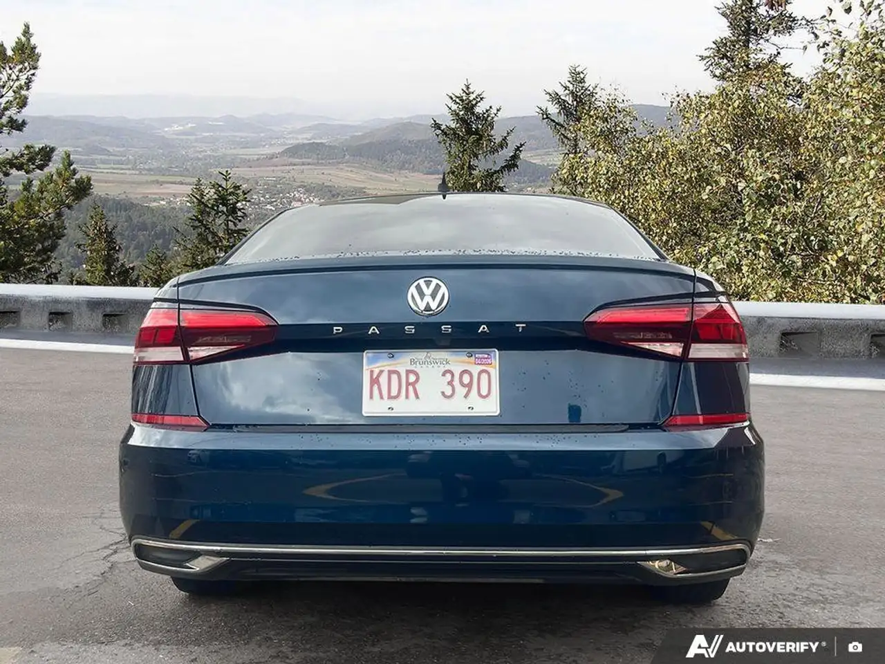 Volkswagen Passat снимка Volkswagen Passat