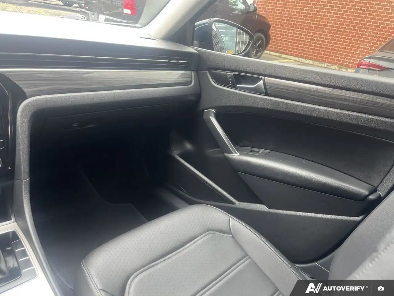 Volkswagen Passat снимка Volkswagen Passat