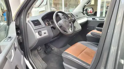 Annonce voiture d'occasion Volkswagen T5 Multivan - CARADIZE