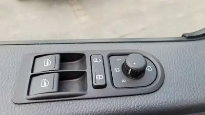 Annonce voiture d'occasion Volkswagen T5 Multivan - CARADIZE