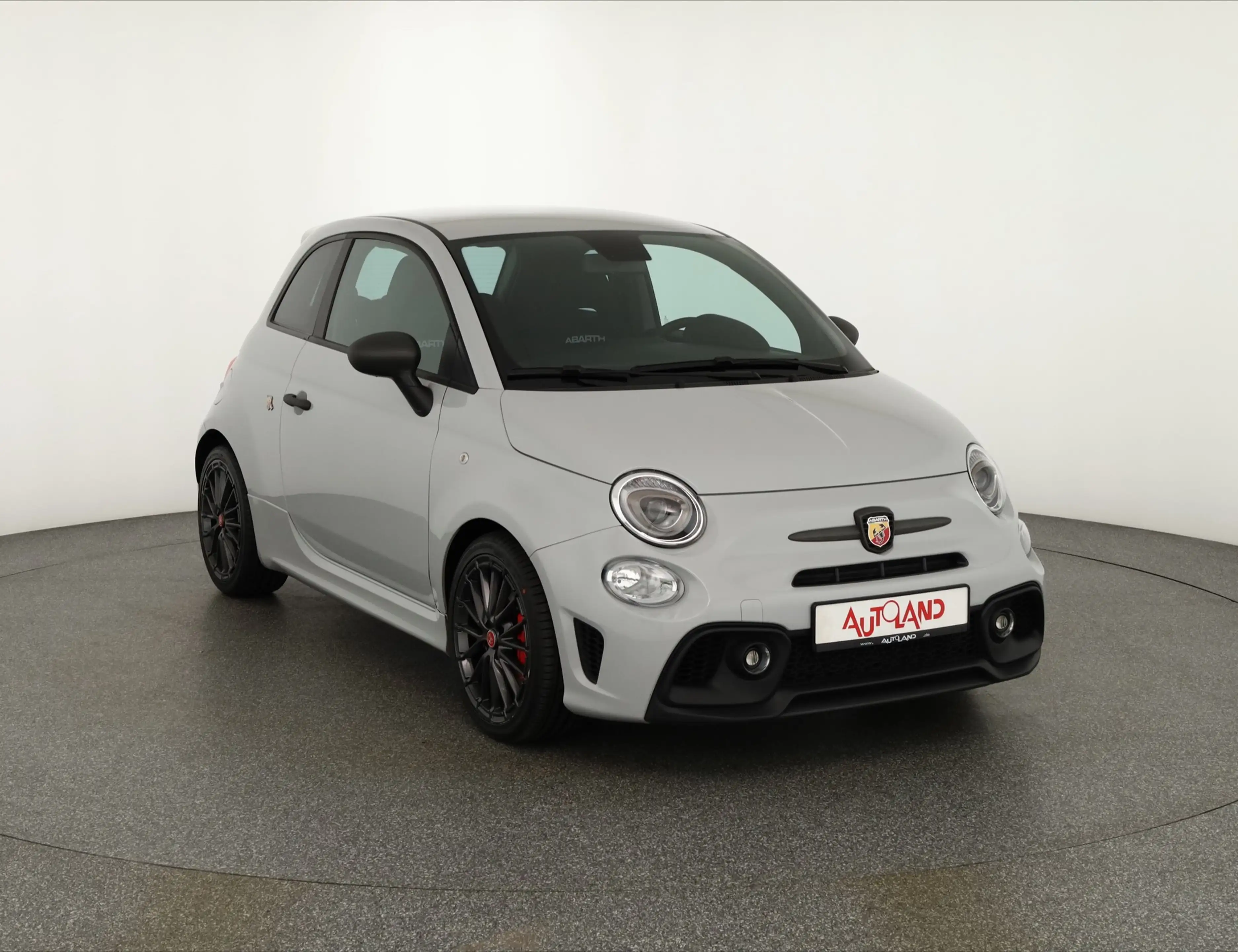 Abarth 695 1.4 T-Jet 16V Sabelt Beats Record Monza — photo 7