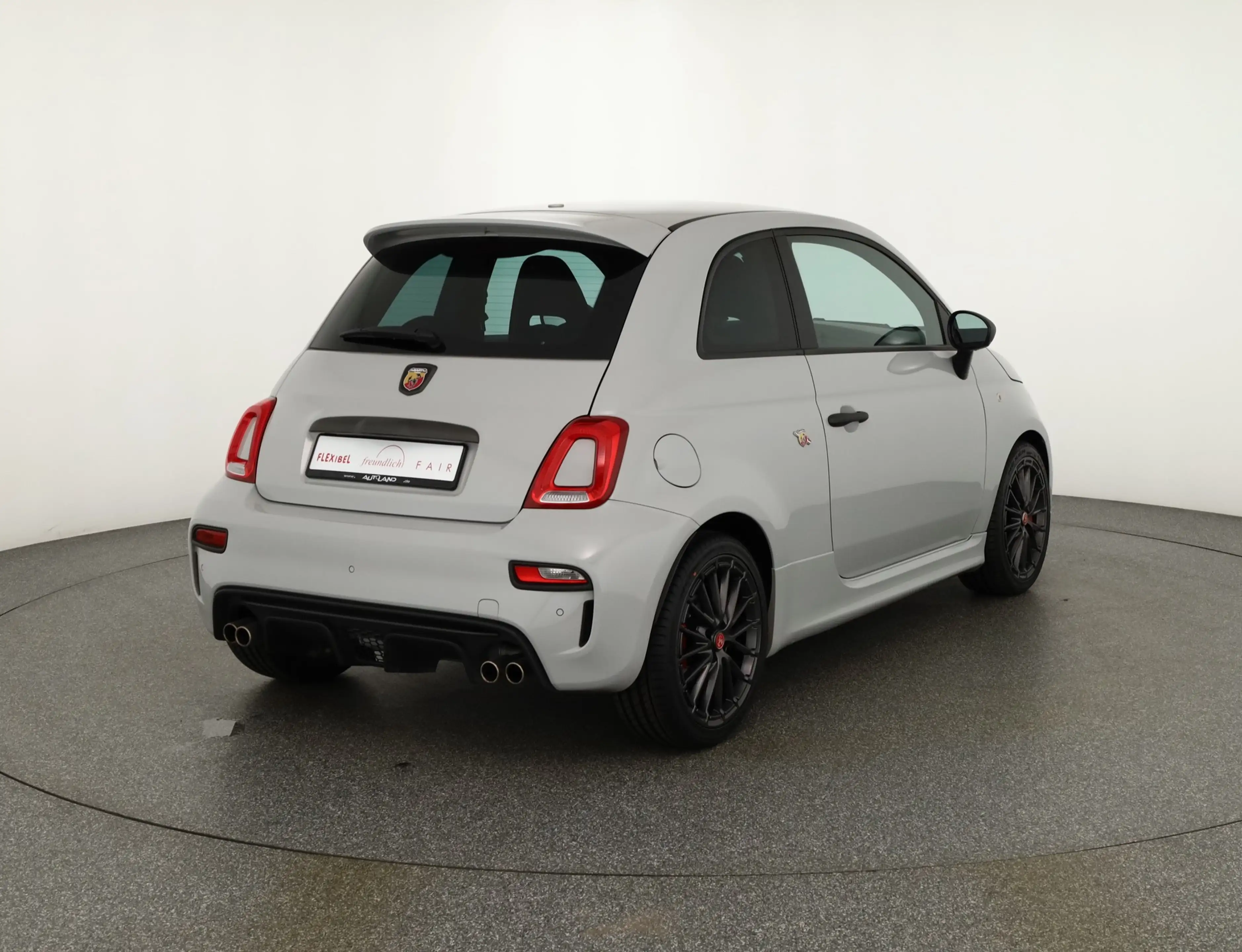 Abarth 695 1.4 T-Jet 16V Sabelt Beats Record Monza — photo 5