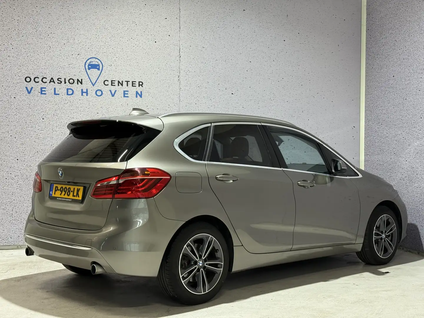 BMW 225 2-serie Active Tourer 225i xDrive High Executive / Grijs - 2