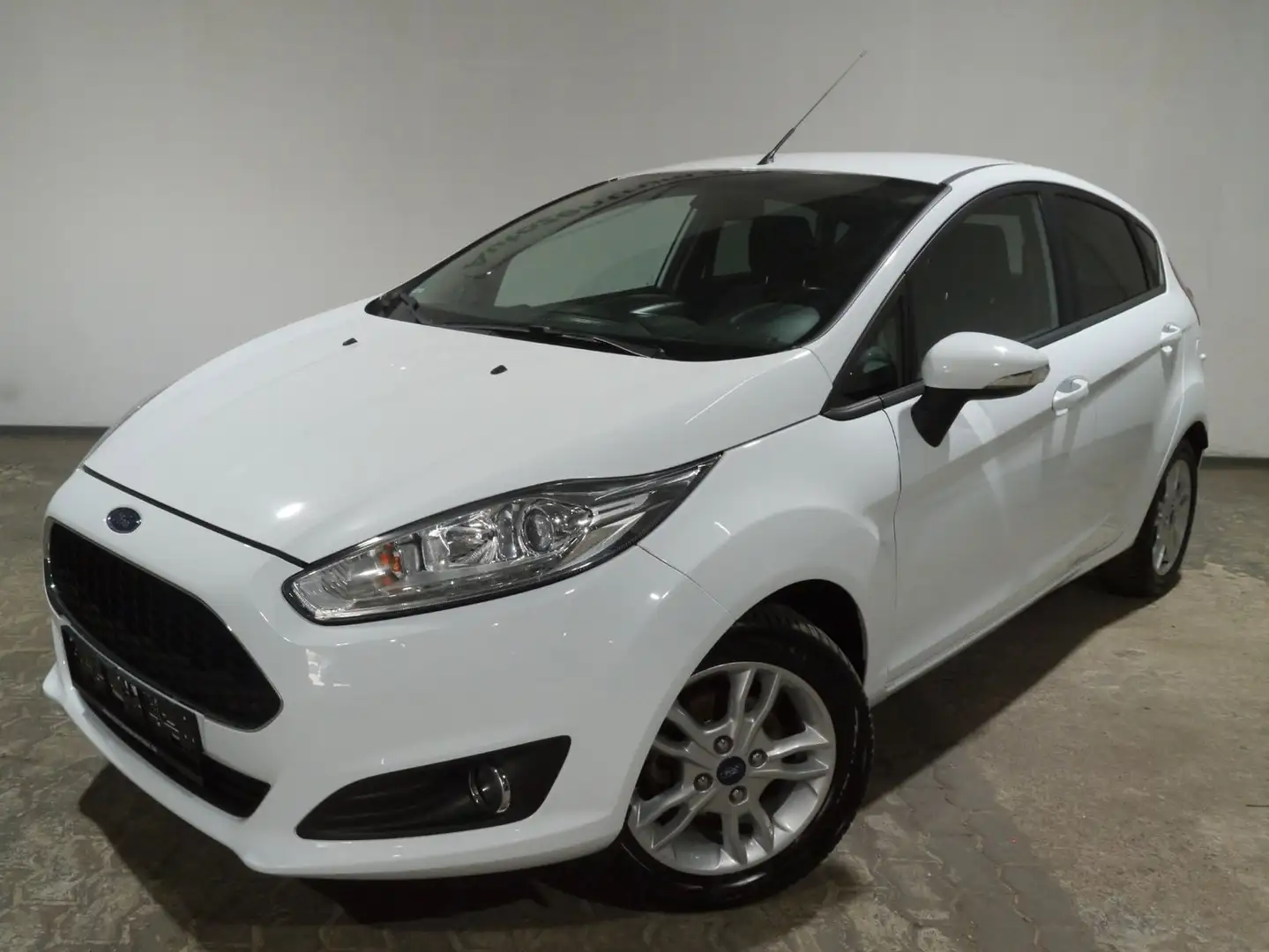 Ford Fiesta Celebration Navi Kamera SH Zahnriemen Neu Wit - 2