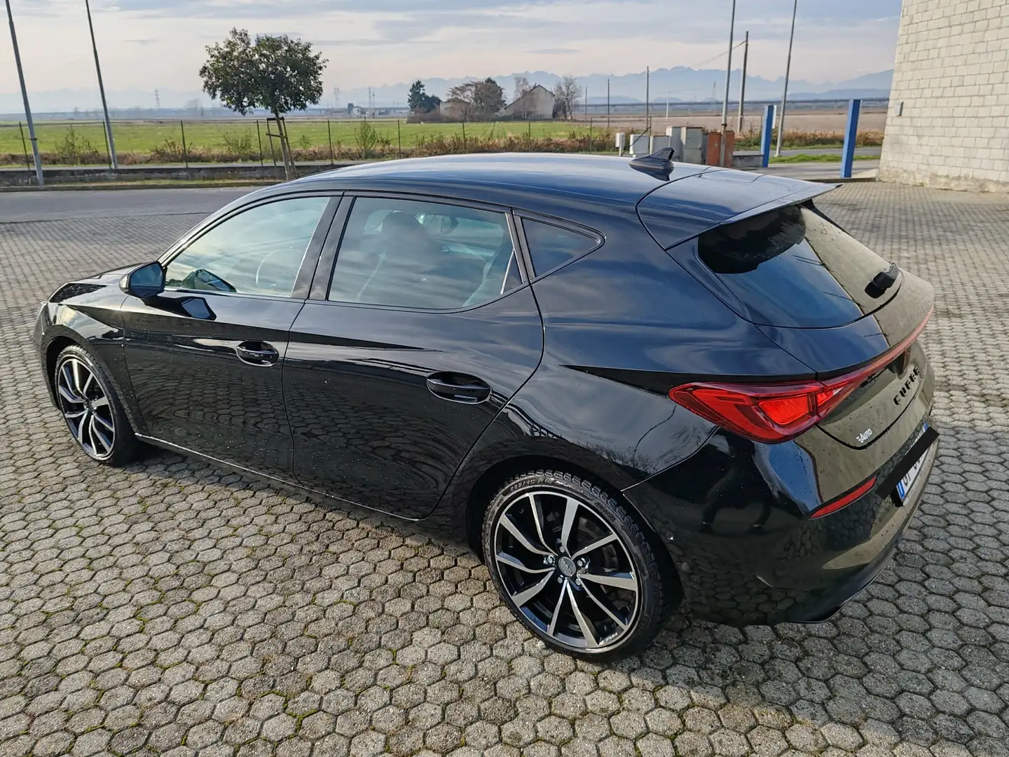 CUPRA Leon 2.0 tdi 150cv dsg - 1