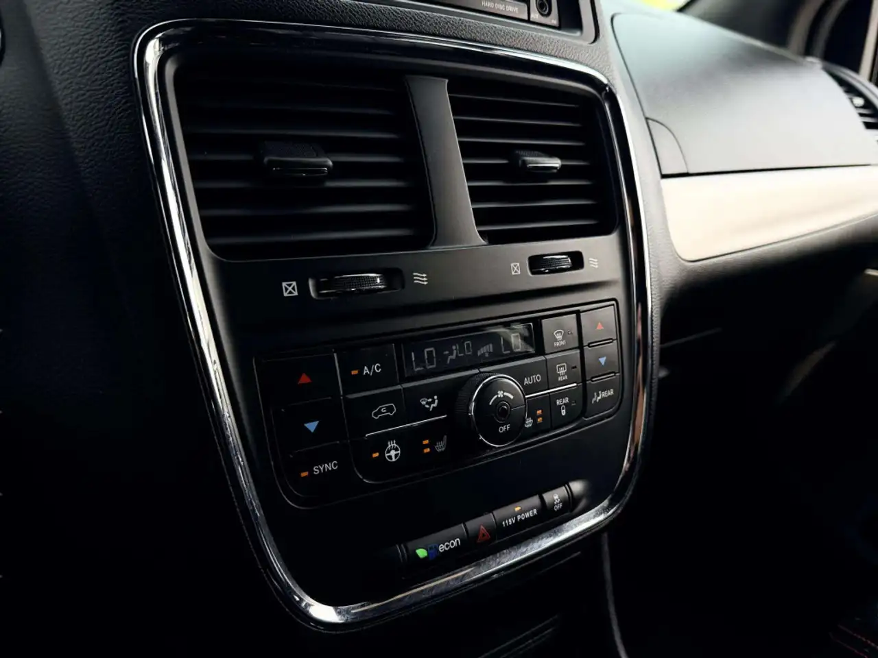 Dodge Grand Caravan снимка Dodge Grand Caravan
