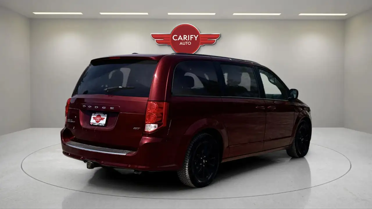 Dodge Grand Caravan снимка Dodge Grand Caravan