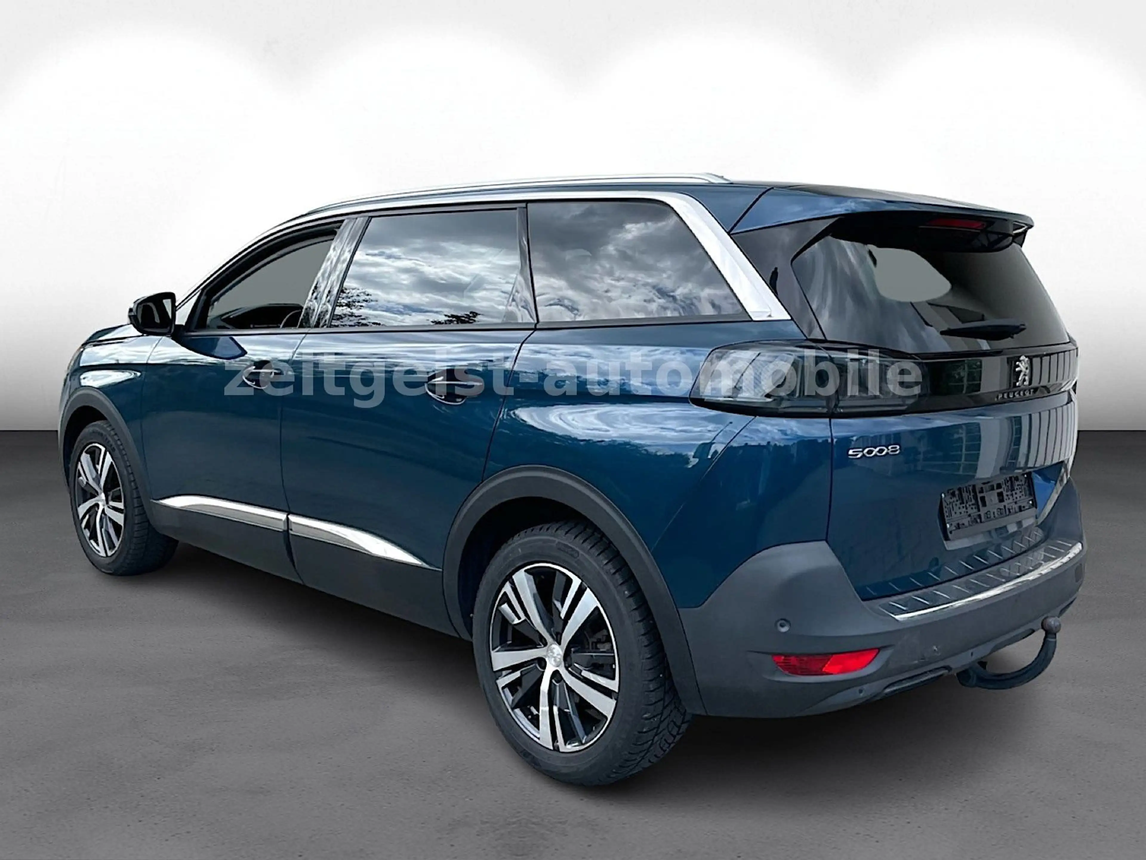 Peugeot 5008 Allure Pack*7-SITZER*1.HAND*TÜV NEU* — photo 4