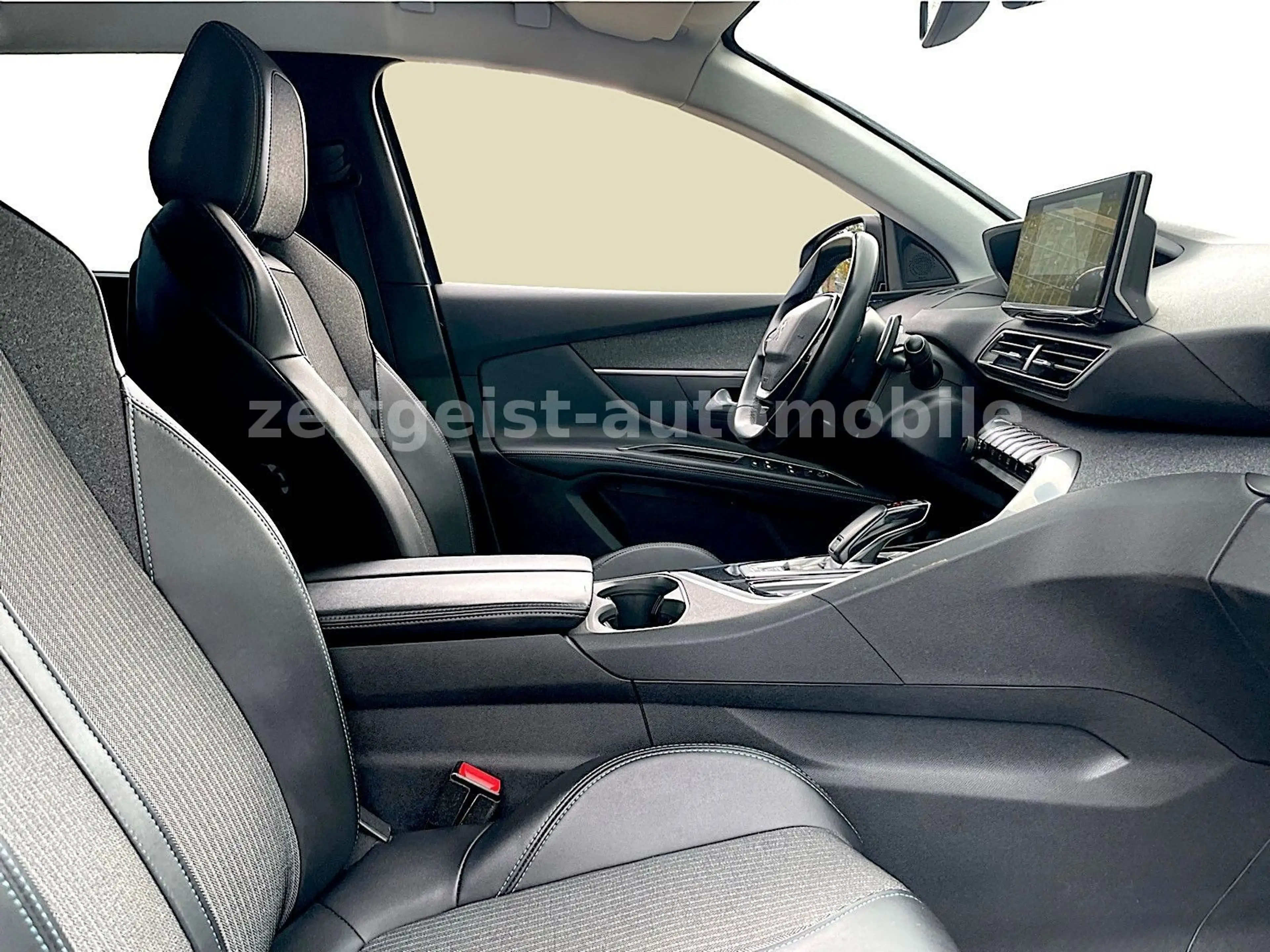 Peugeot 5008 Allure Pack*7-SITZER*1.HAND*TÜV NEU* — photo 11