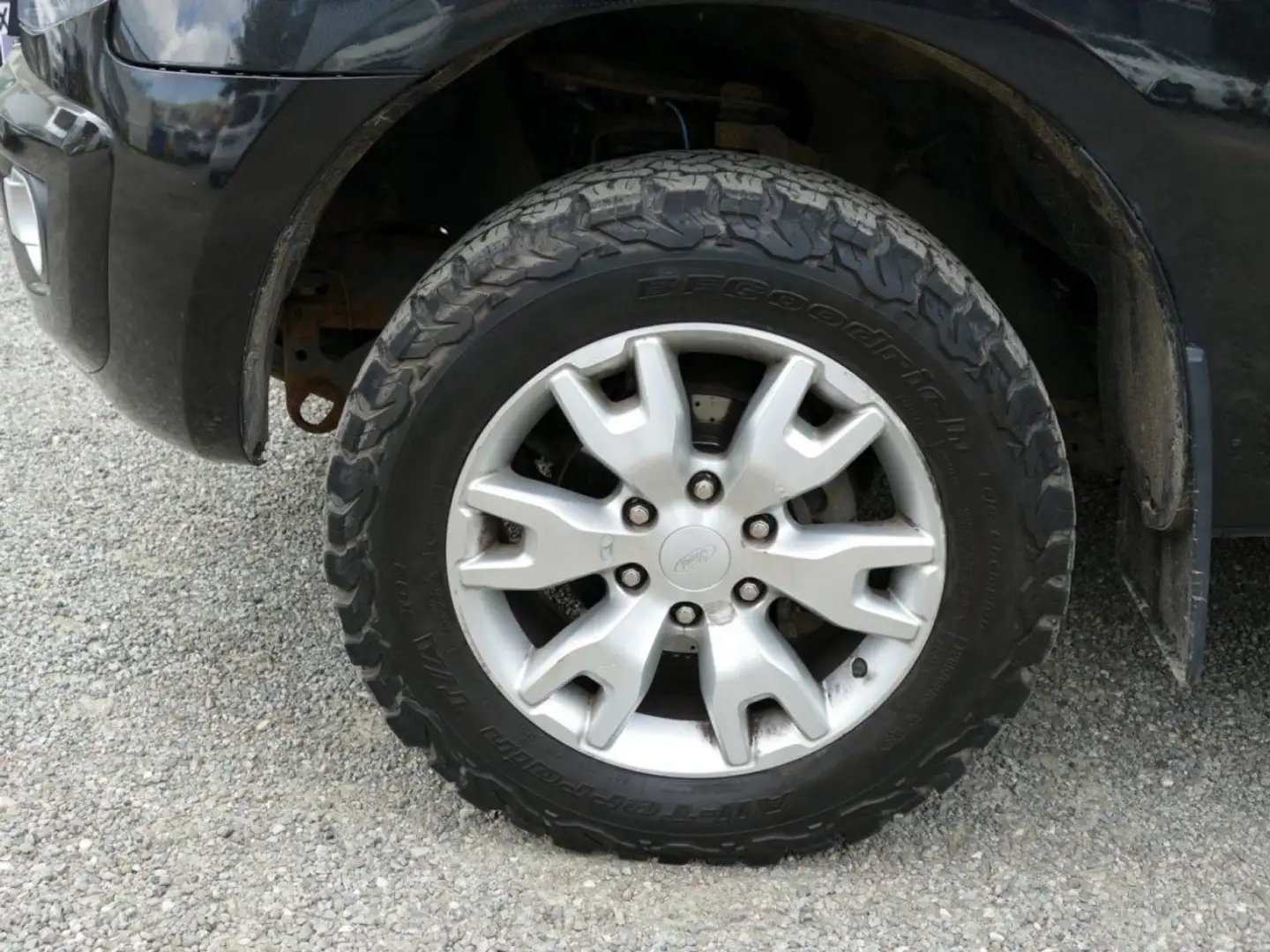 Ford Ranger DOUBLE CABINE WILDTRACK 3.2 TDCI 200 Ch BVA Noir - 2