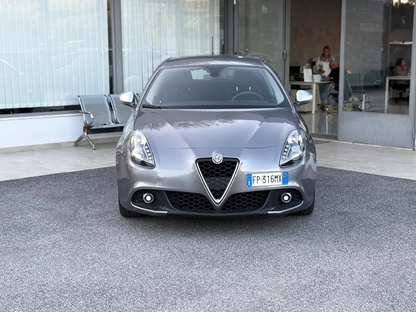 Alfa Romeo Giulietta 1.6 Diesel 120CV E6 Neo. Automatica - 2018 Gris - 2