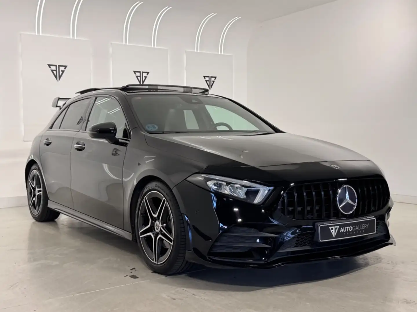 Mercedes-Benz A 200 7G-DCT Negro - 2