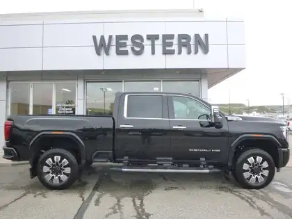 2025 GMC Sierra 3500HD Denali Crew Cab 4WD