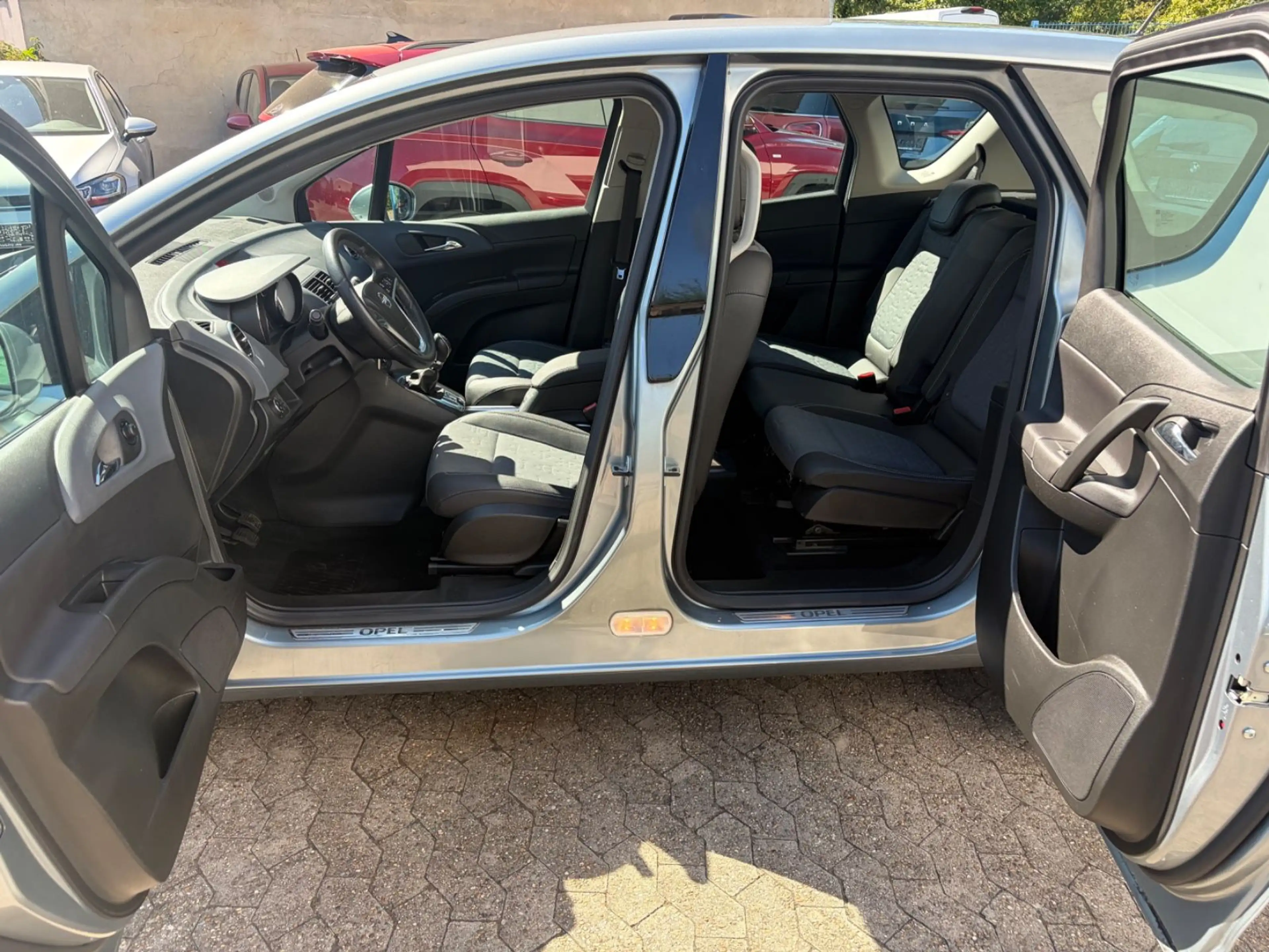 Opel Meriva B Innovation Sitz-Lenkradhzg/PDC/Klima — photo 9