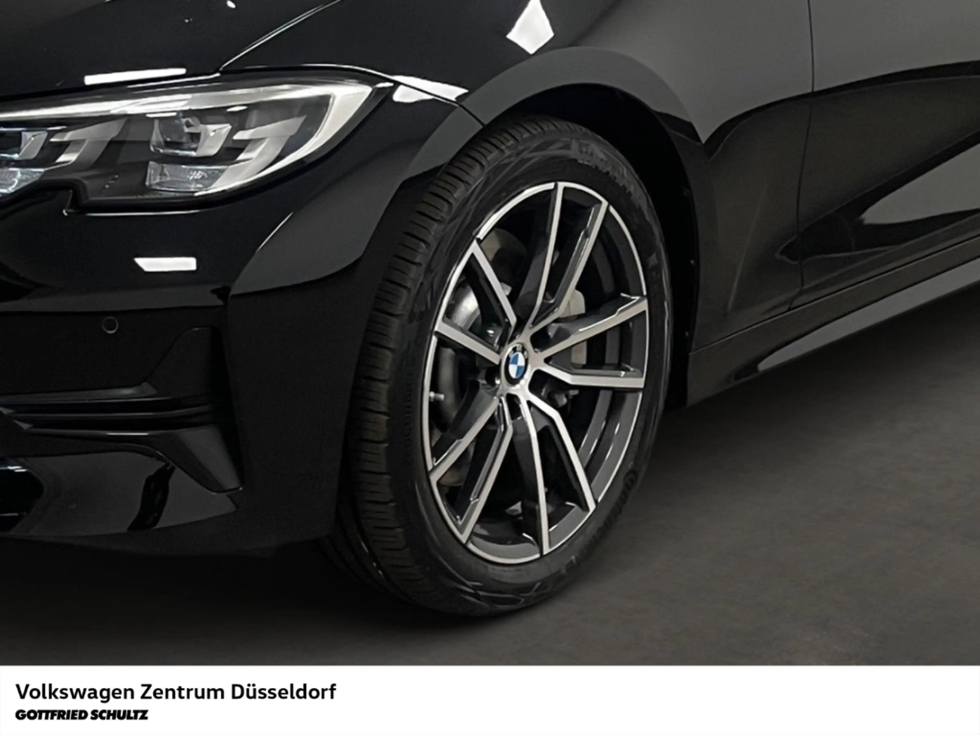 BMW 330 i Touring Sport Line Navigation G21 — photo 8