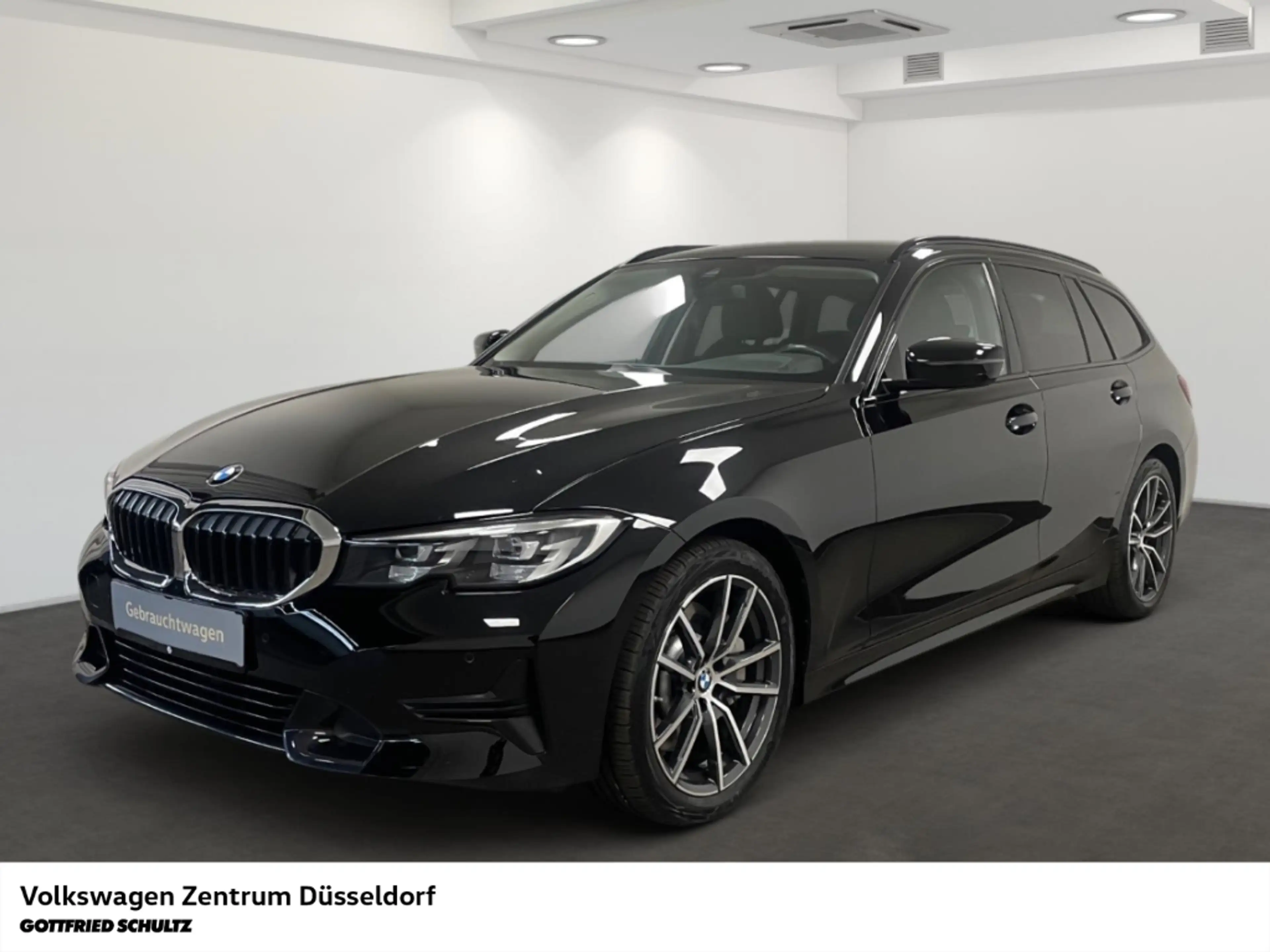 BMW 330 i Touring Sport Line Navigation G21