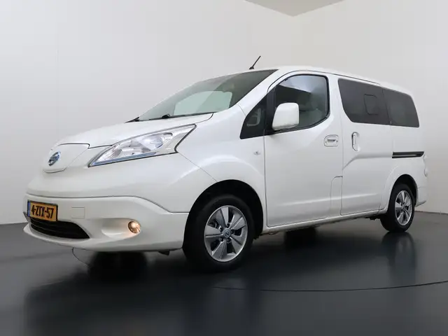 Nissan E-NV200 view 29
