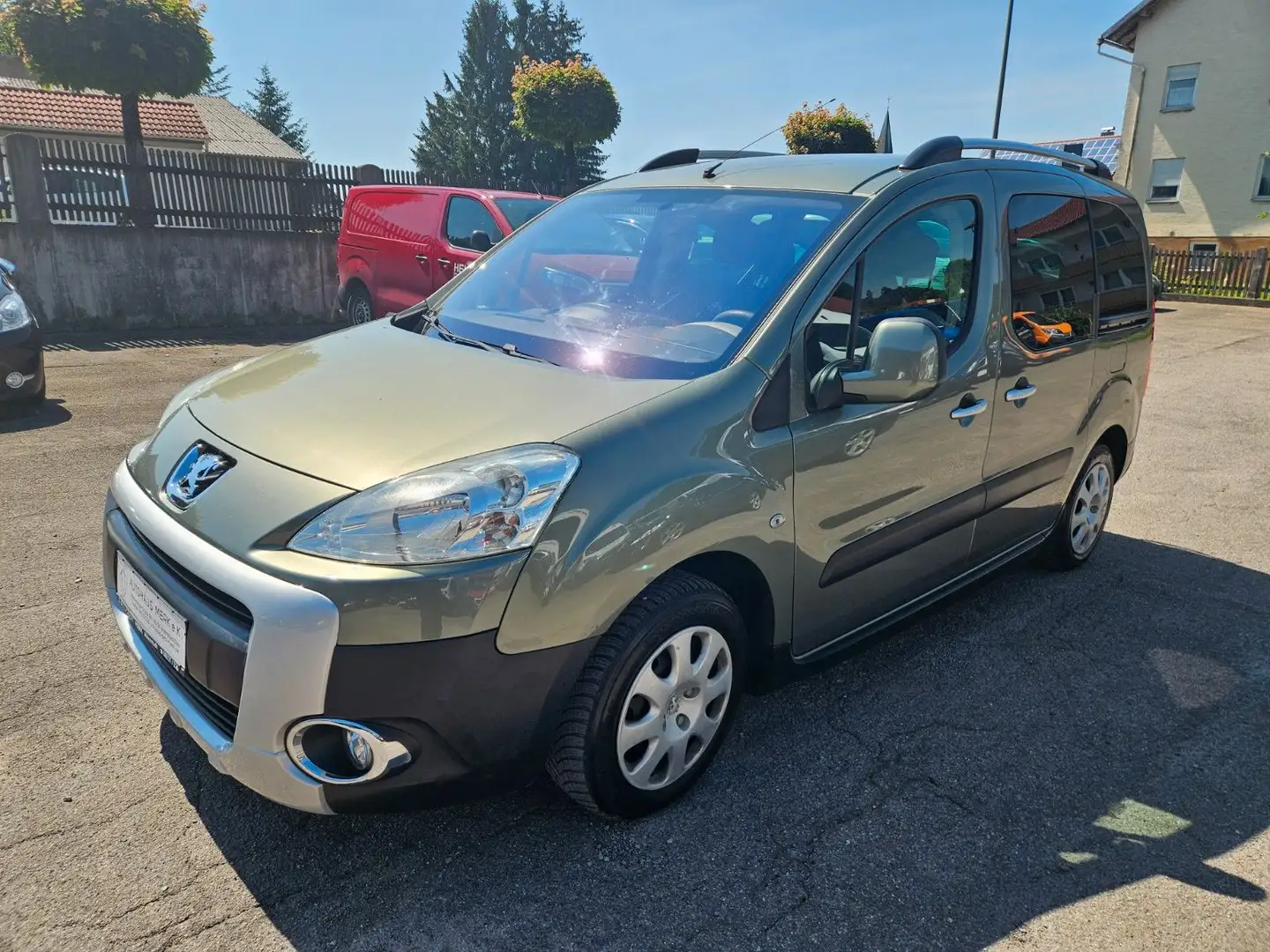 Peugeot Partner Tepee Escapade,AHK Vert - 1