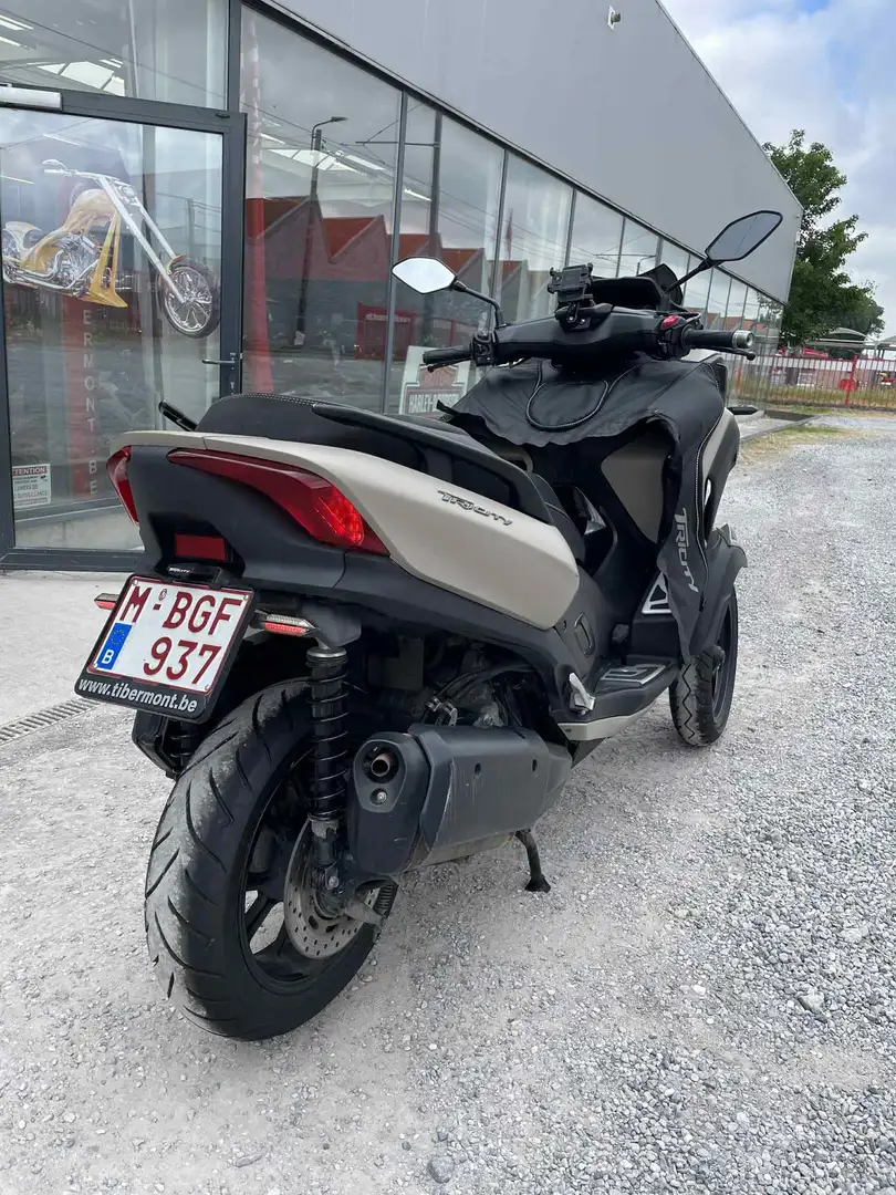 Yamaha TriCity Beige - 1