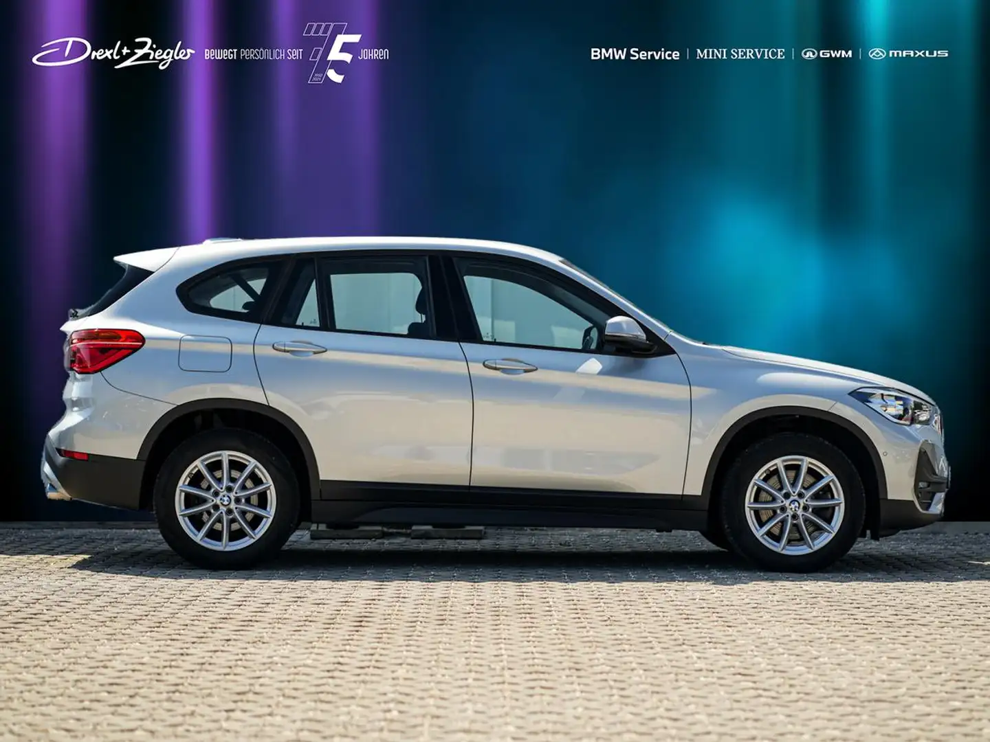 BMW X1 sDrive20d Advantage Alarm Navi SHZ eKlappe Silver - 2