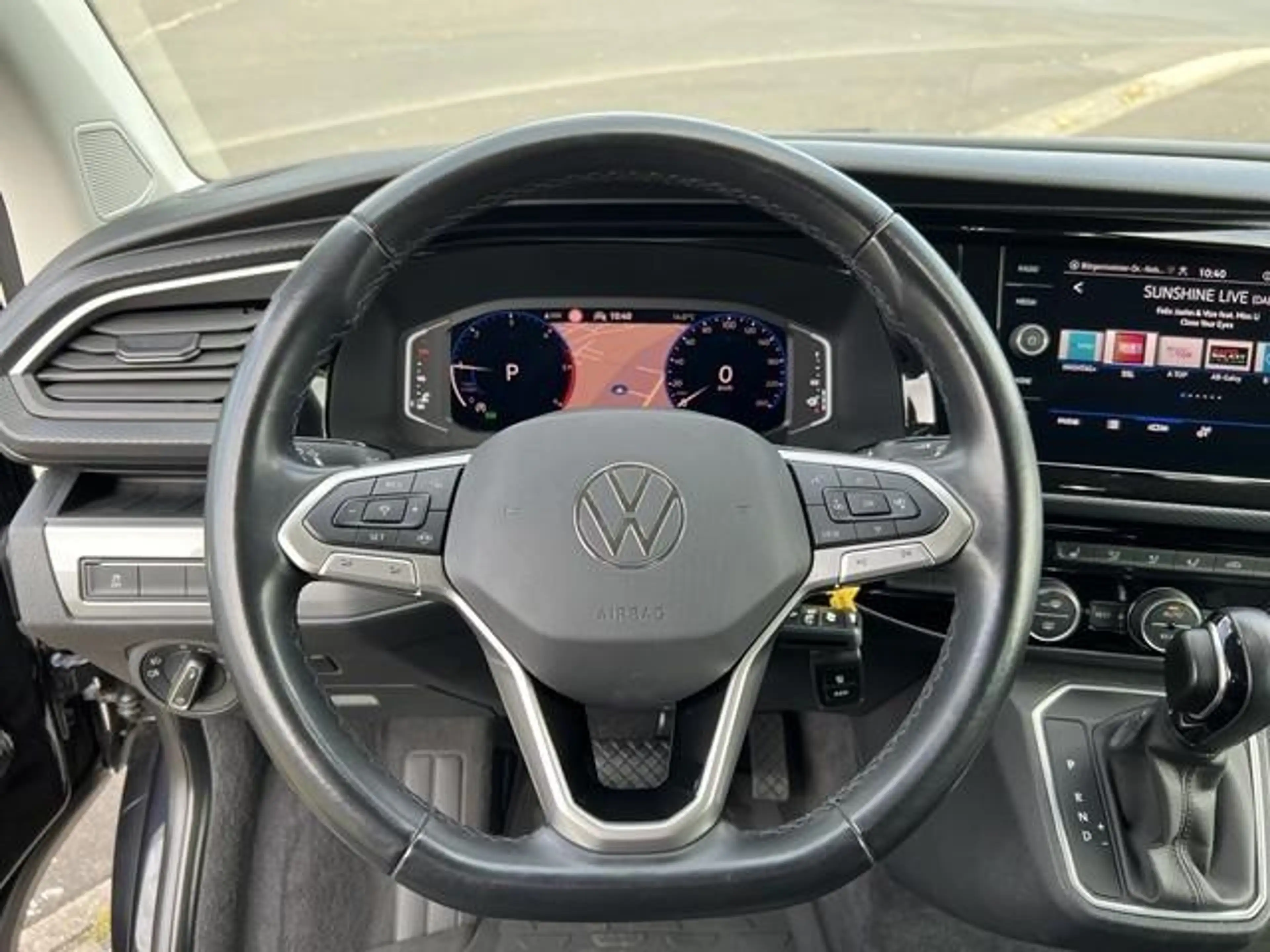 Volkswagen T6.1 Multivan T6.1 Highline 4M AHK ACC STHZ ELEKTR. TÜREN LED DÄ — photo 12