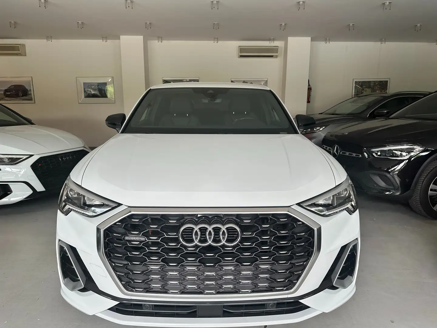 Audi Q3 Sportback  RS line 2.0 TDI Quatto Weiß - 2