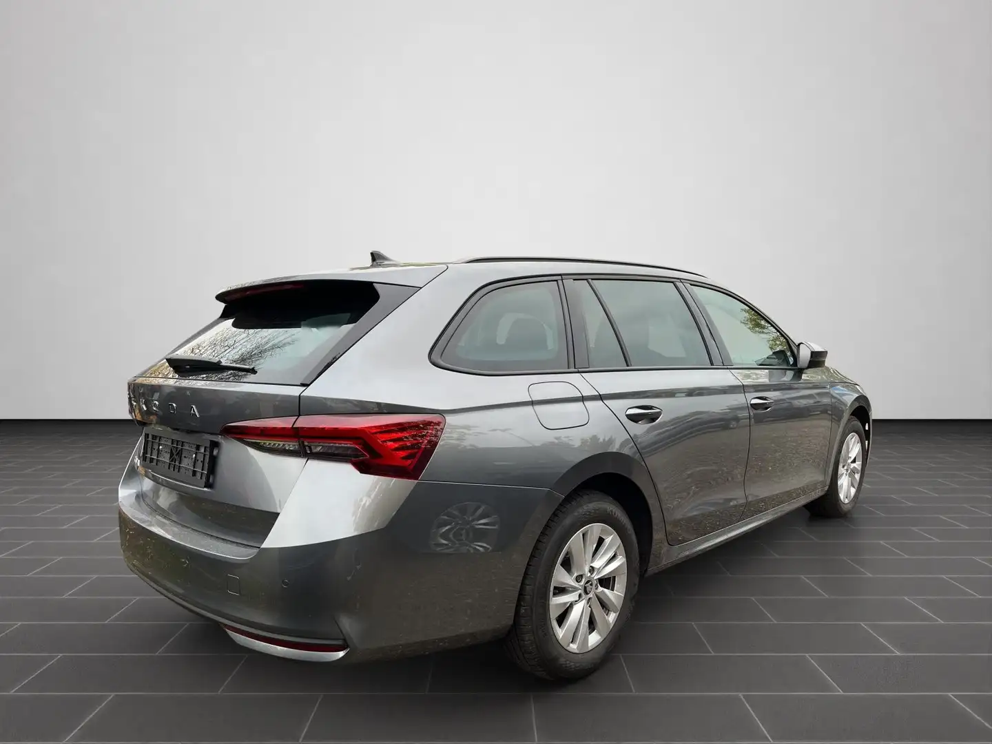 Skoda Octavia Combi 1.5 TSI DSG Selection Grau - 2