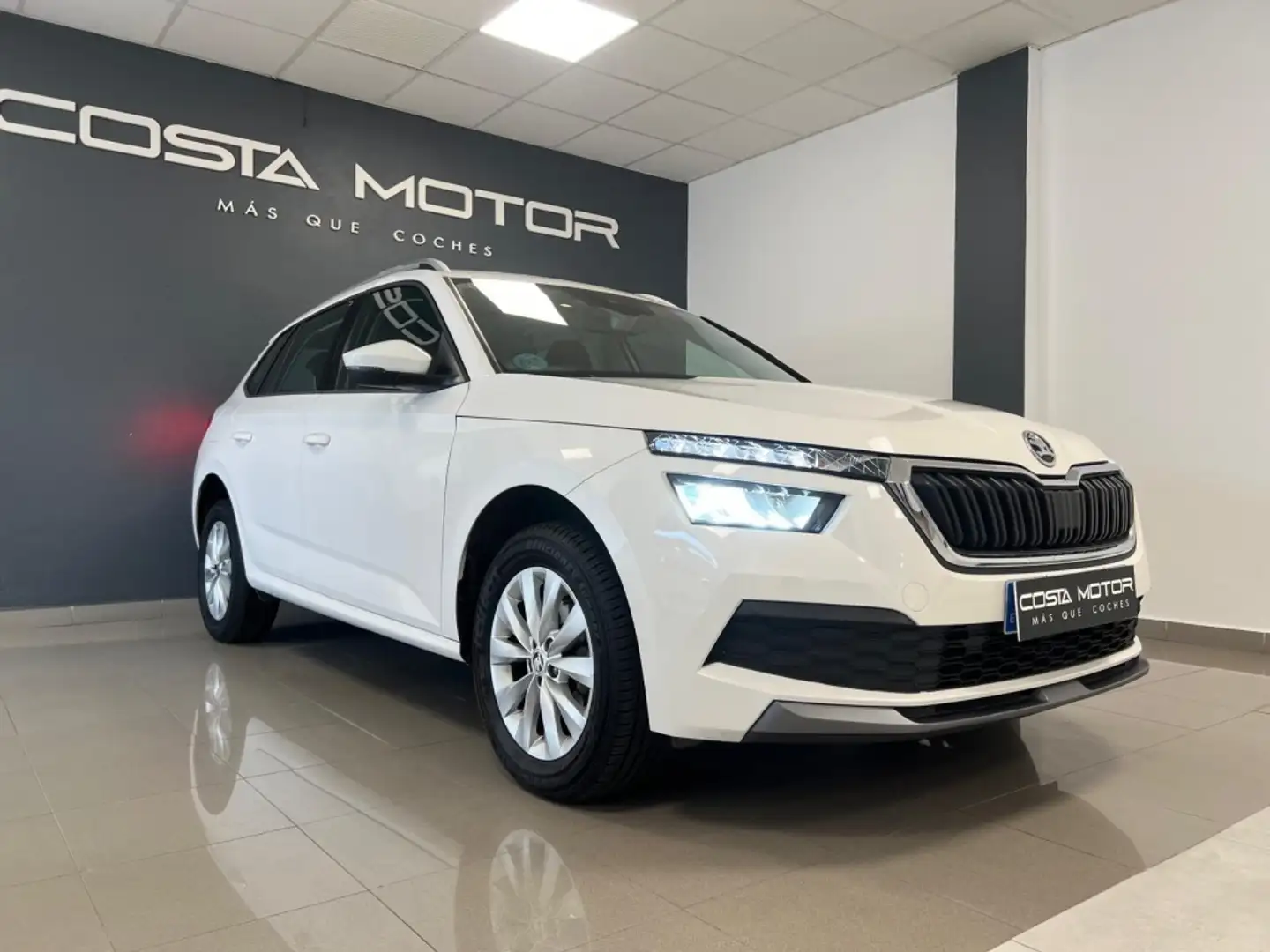 Skoda Kamiq 1.0 TSI Ambition 81kW DSG Blanc - 1