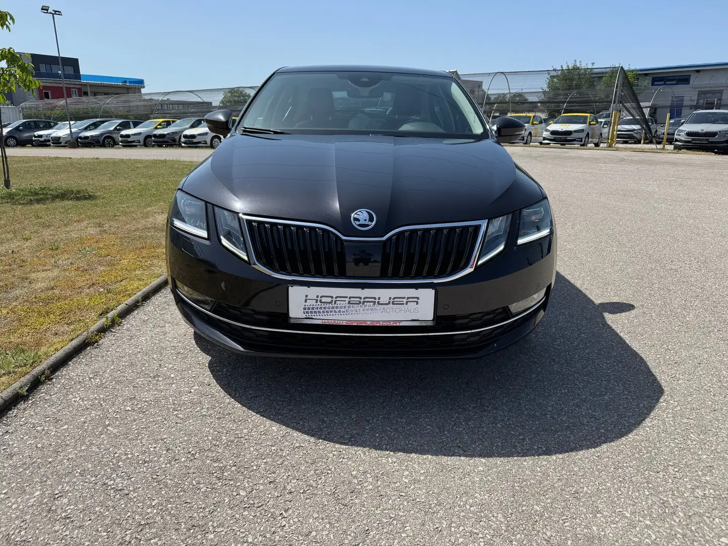 Skoda Octavia Style G-TEC (CNG) Noir - 2