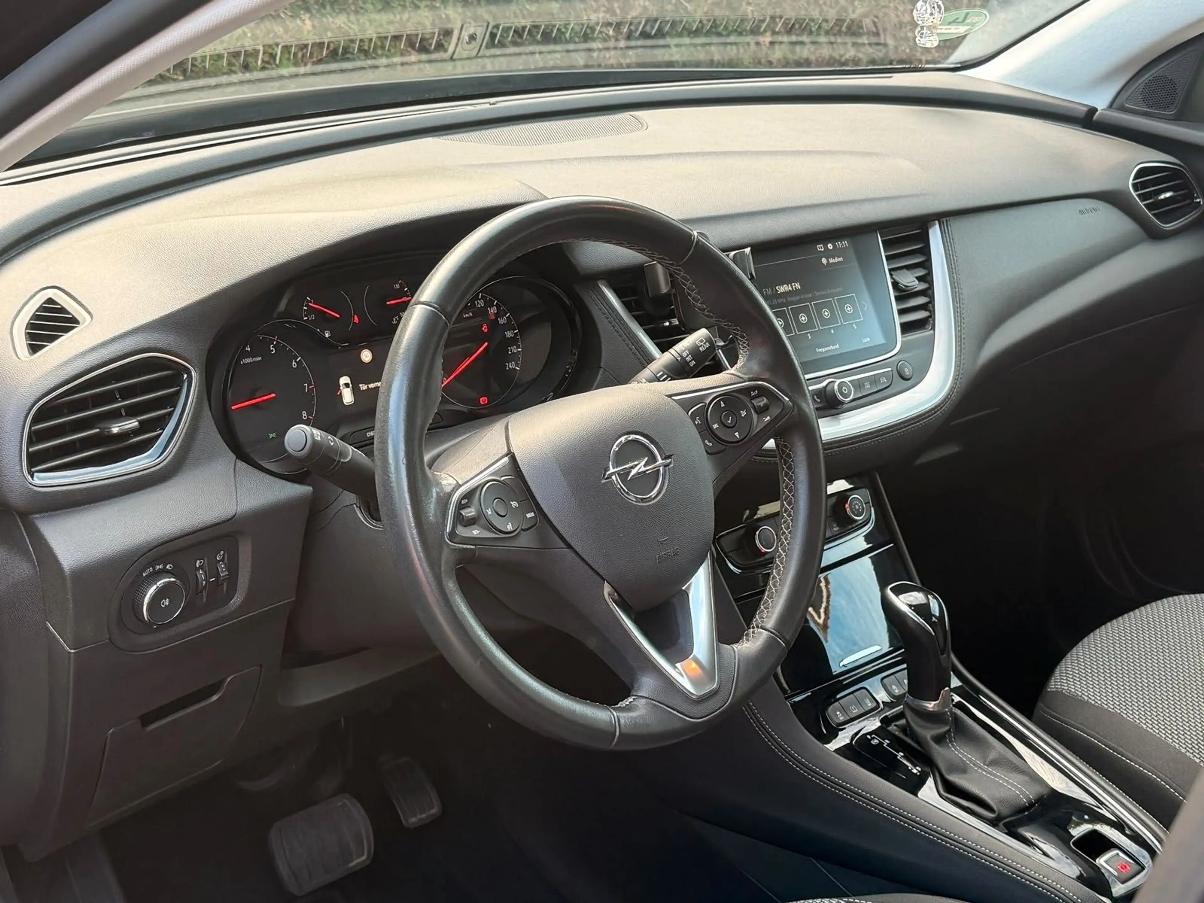 Opel Grandland X 1.2 *Automatik*Carplay* — photo 8