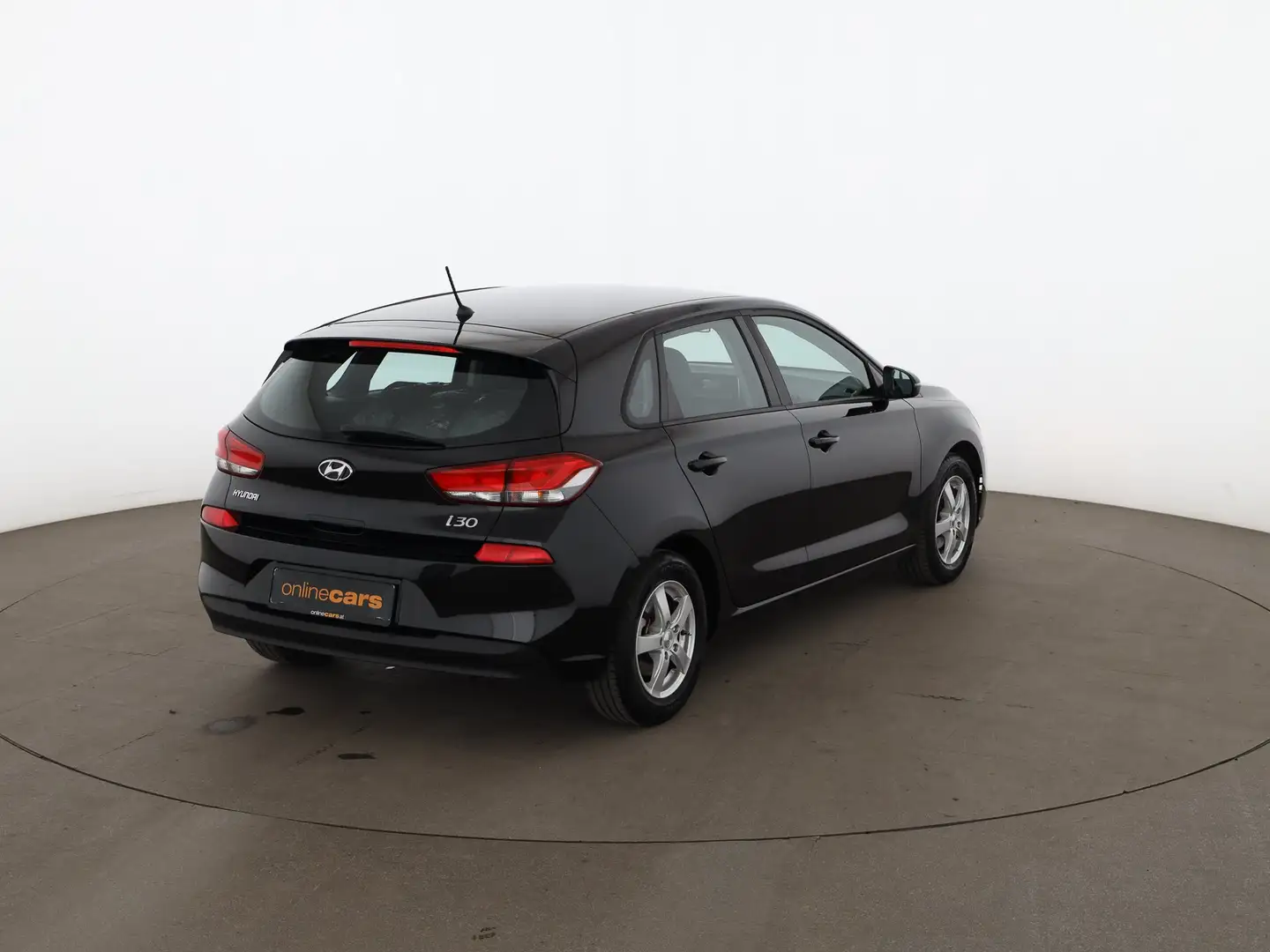 Hyundai i30 1.4 MPI TEMPOMAT KLIMA-ANLAGE RADIO Schwarz - 2