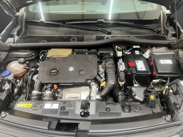 Peugeot 2008 view 8