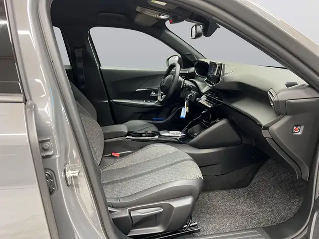 Peugeot 2008 view 13