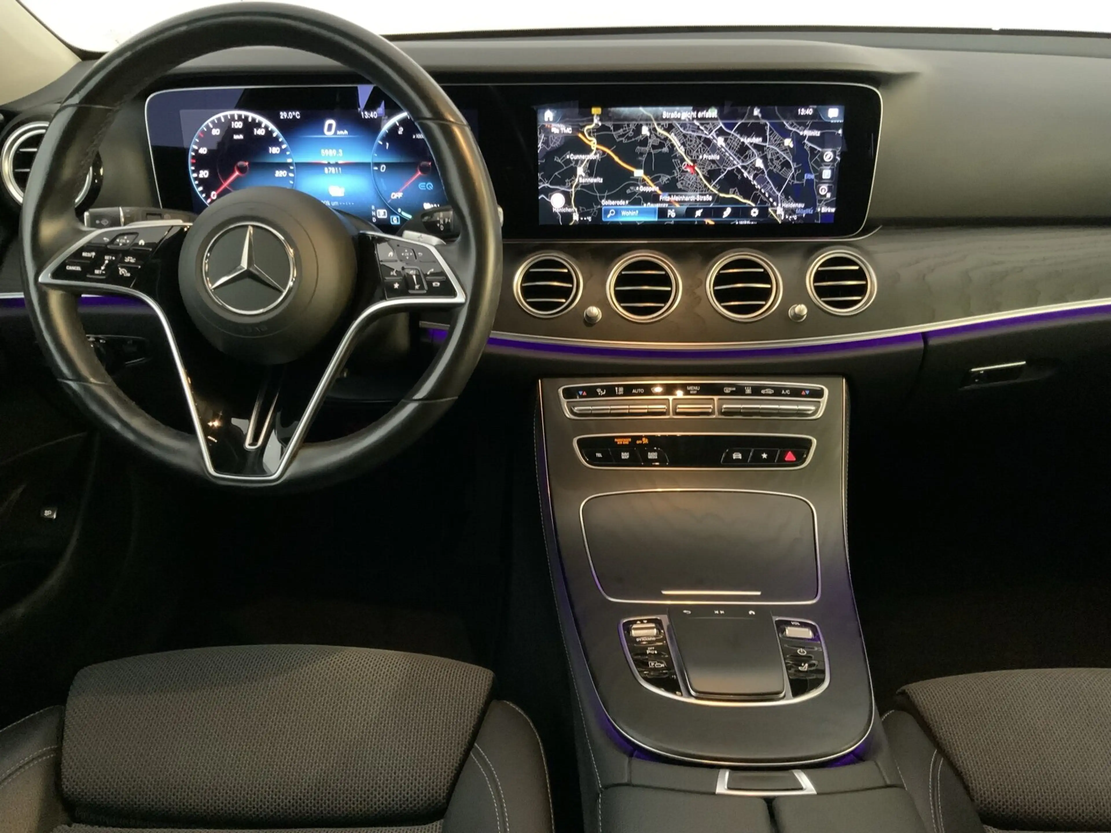 Mercedes-Benz E 300 E 300 de 4M T AVANTGARDE Night Distronic AHK — photo 9