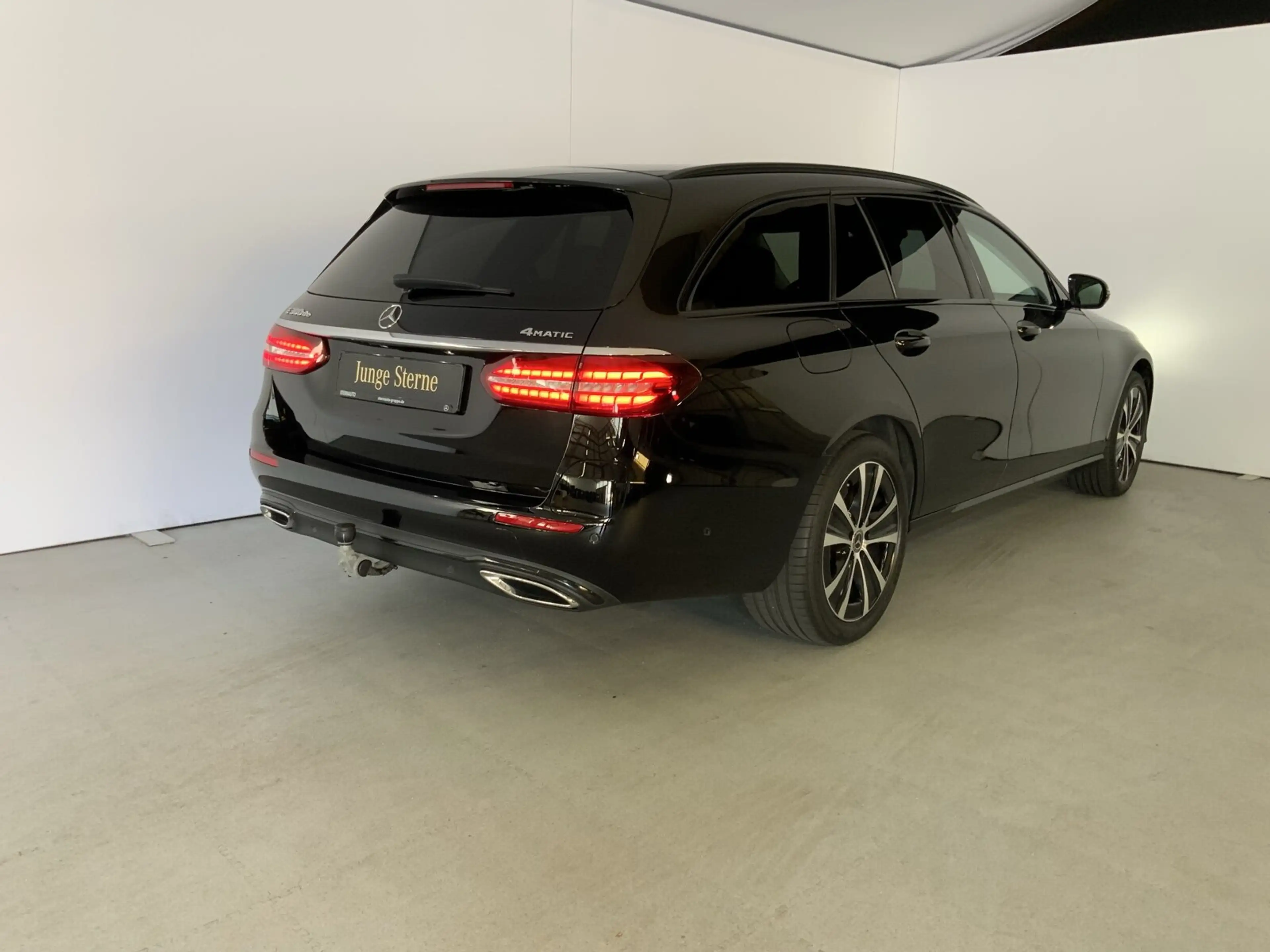 Mercedes-Benz E 300 E 300 de 4M T AVANTGARDE Night Distronic AHK — photo 5