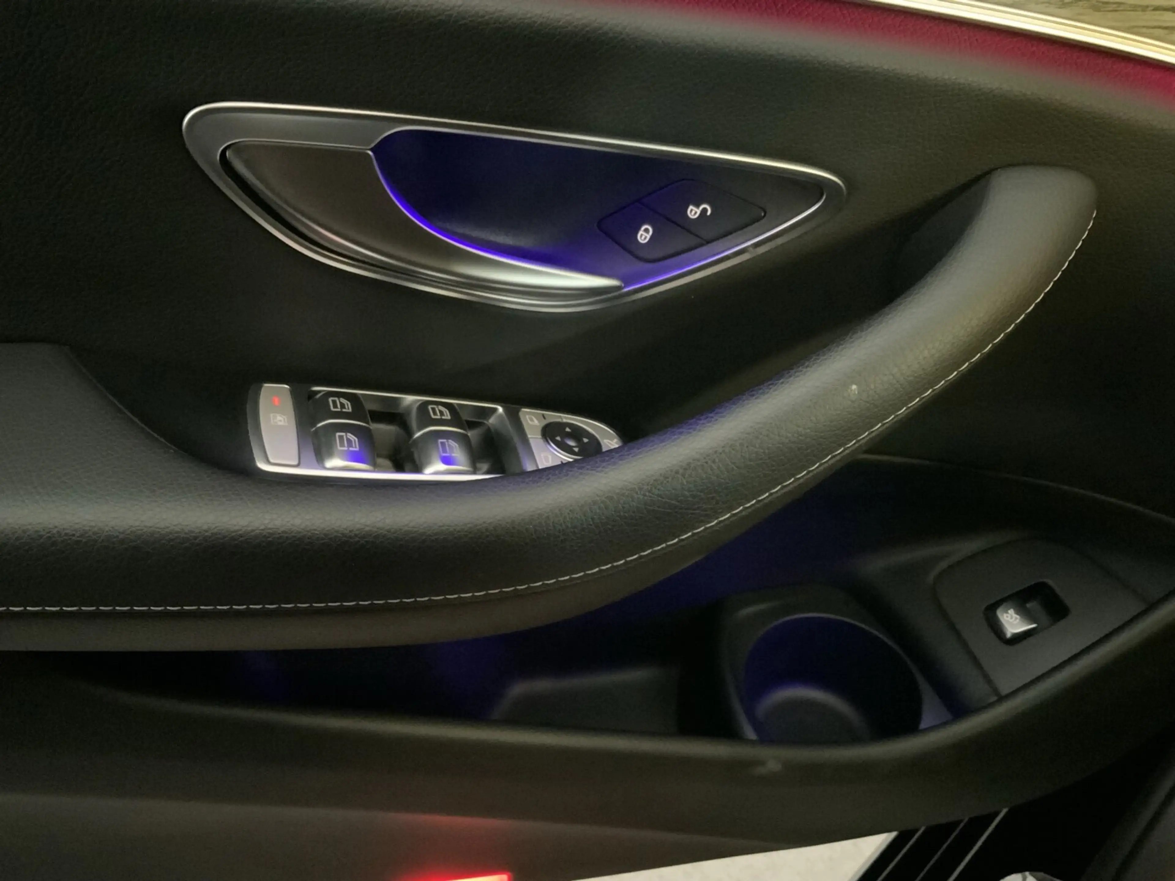 Mercedes-Benz E 300 E 300 de 4M T AVANTGARDE Night Distronic AHK — photo 12
