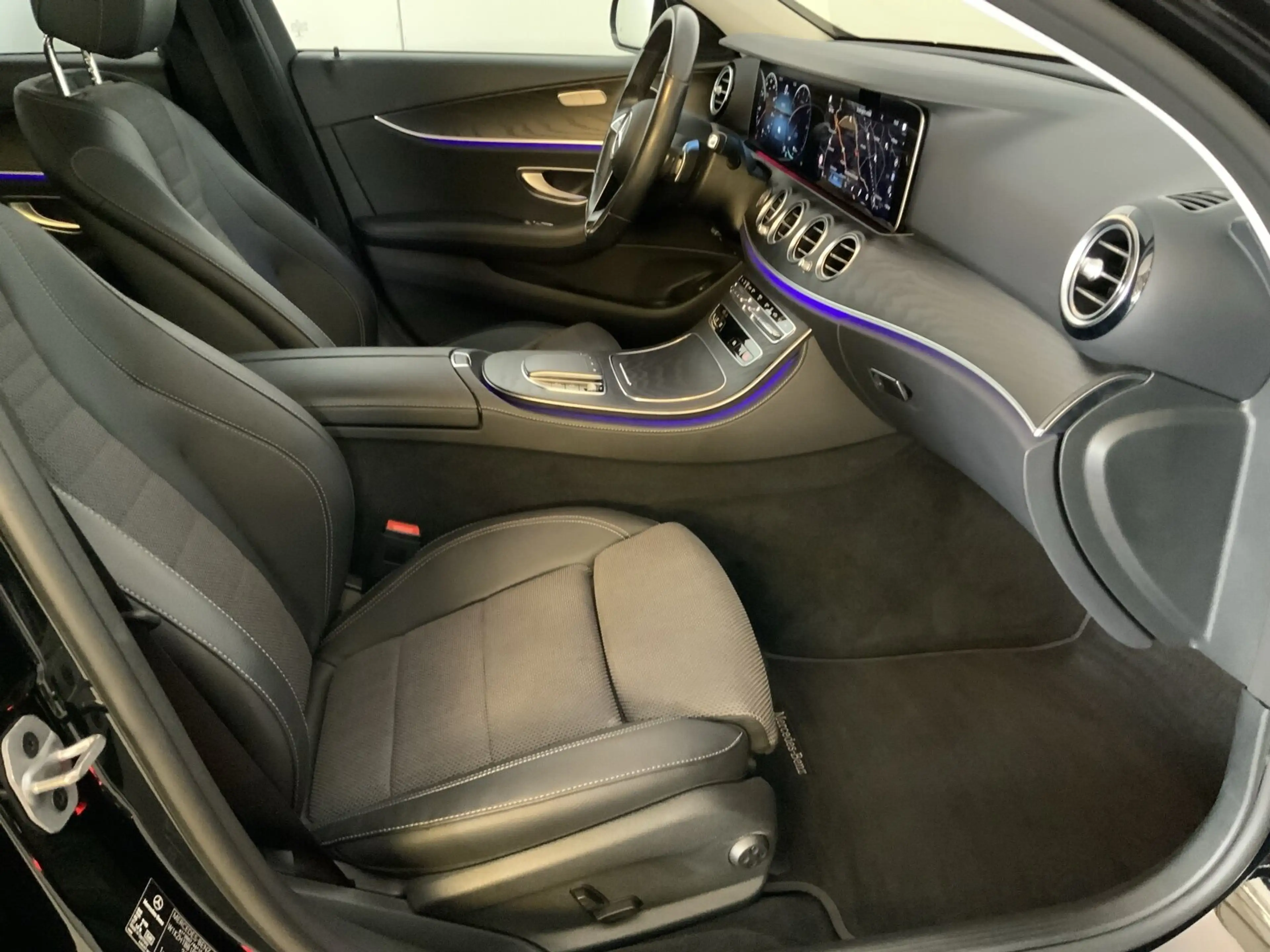 Mercedes-Benz E 300 E 300 de 4M T AVANTGARDE Night Distronic AHK — photo 14