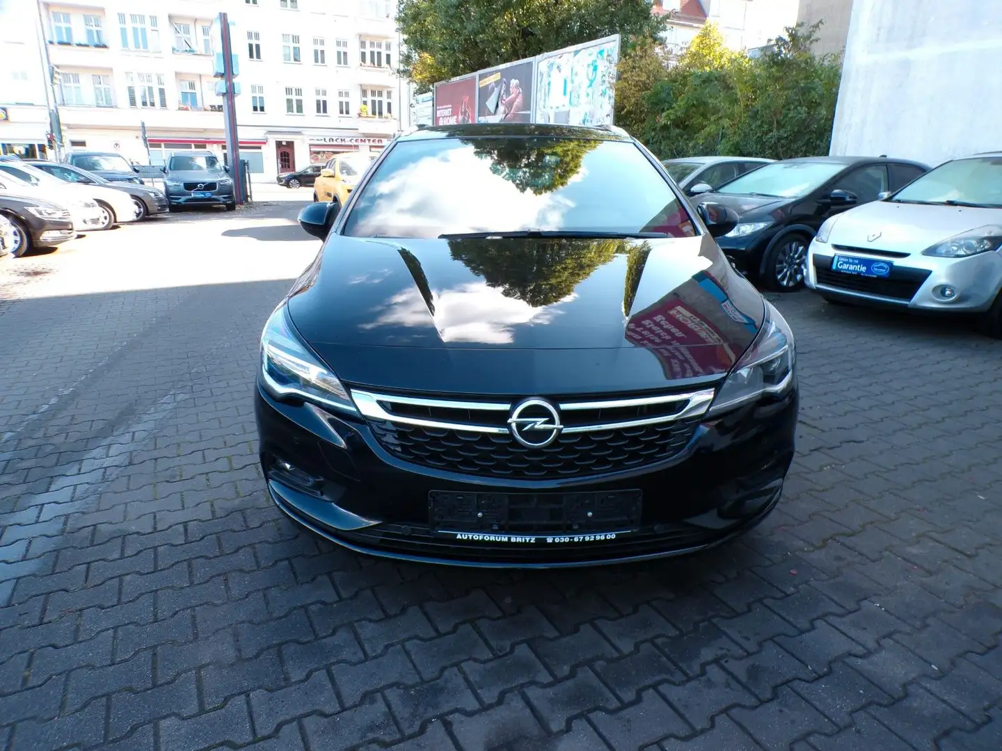 Opel Astra ST 1.4 Turbo 110kW Schwarz - 2