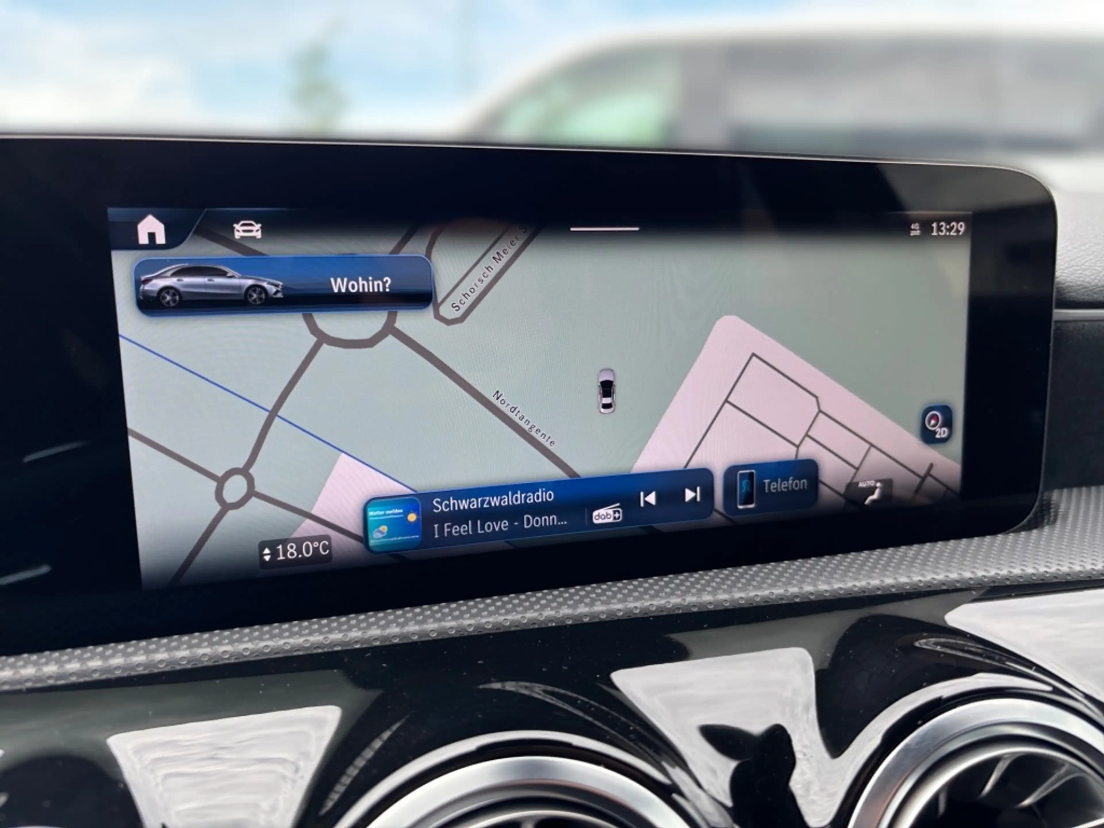 Mercedes-Benz A 200 d Limousine AMG*Night*Carplay*KeylGO*Rkam* — photo 14