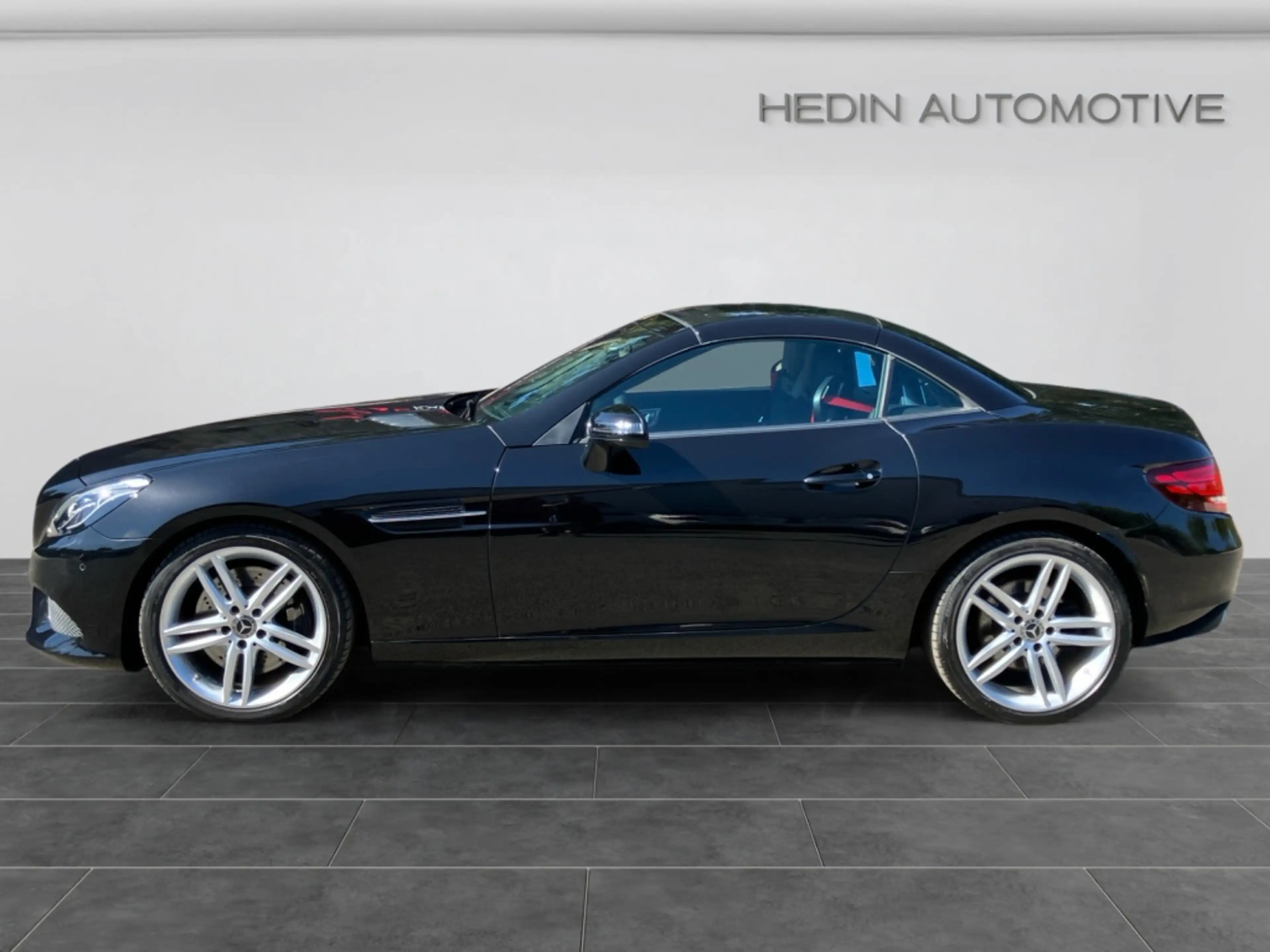 Mercedes-Benz SLC 200 AMG|ILS|AMBIENTE|SHZ|KAM|LED|LEDER|PANO — photo 3