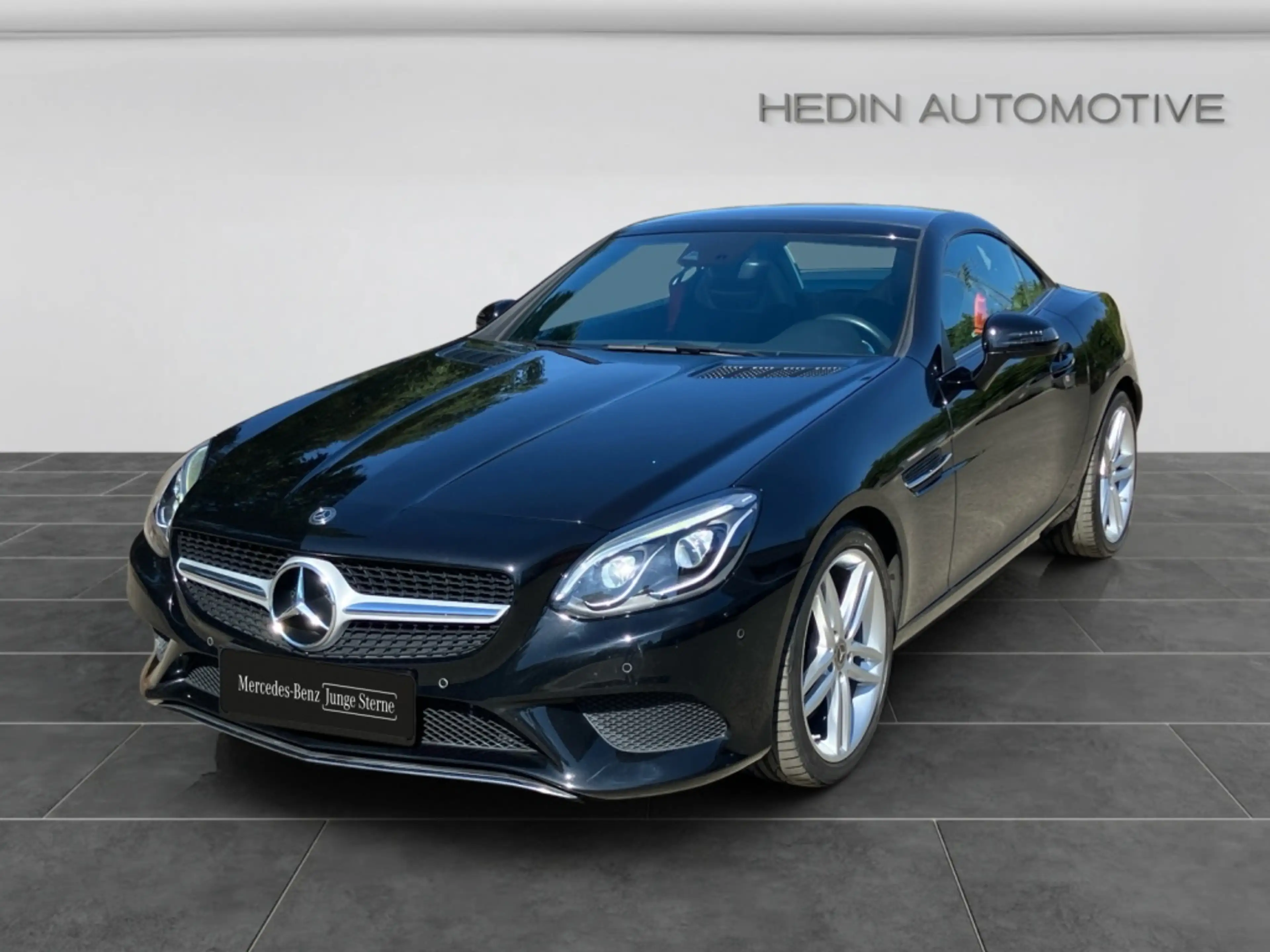 Mercedes-Benz SLC 200 AMG|ILS|AMBIENTE|SHZ|KAM|LED|LEDER|PANO — photo 2