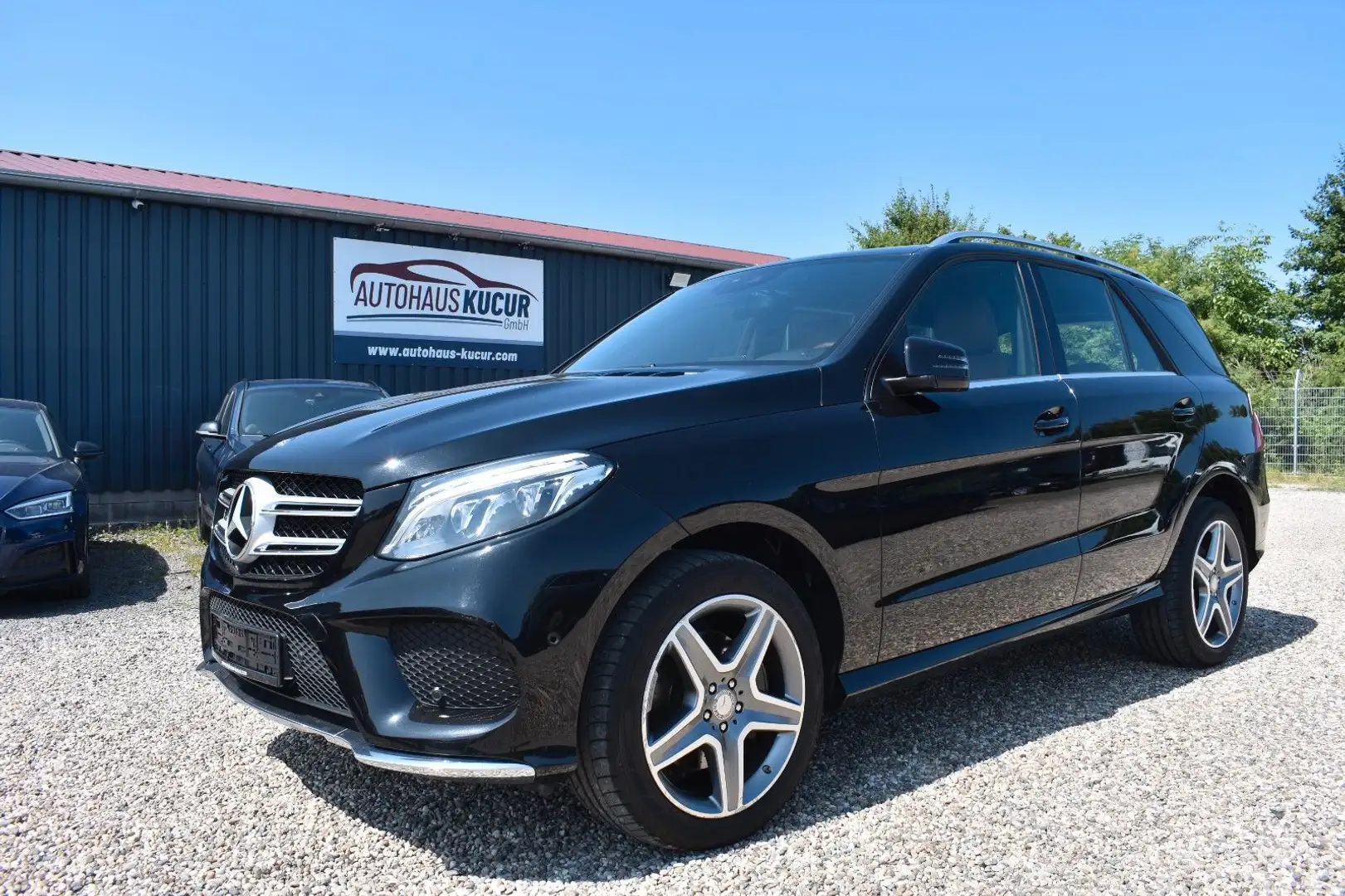 Mercedes-Benz GLE 350 d 4Matic AMG Line Softclose 360° Standhz Schwarz - 1