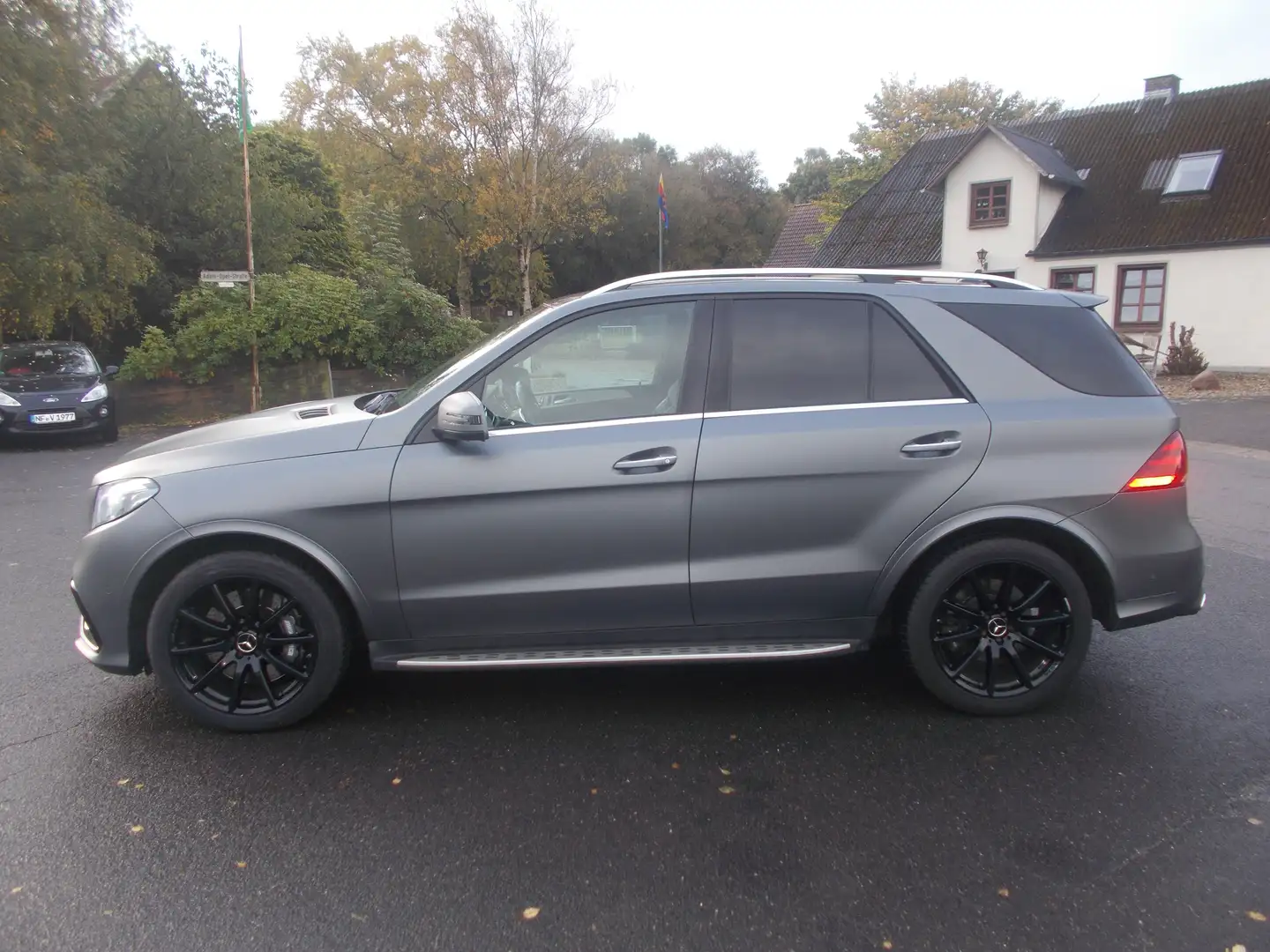 Mercedes-Benz GLE 63 AMG GLE 63 AMG 4Matic 22 Zoll AHK Pano Gris - 2