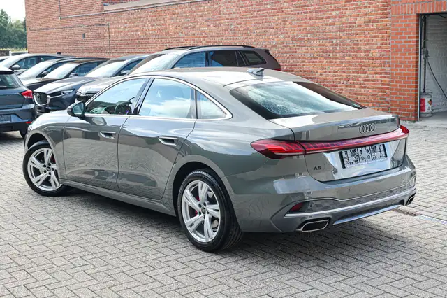 Audi A5 view 7