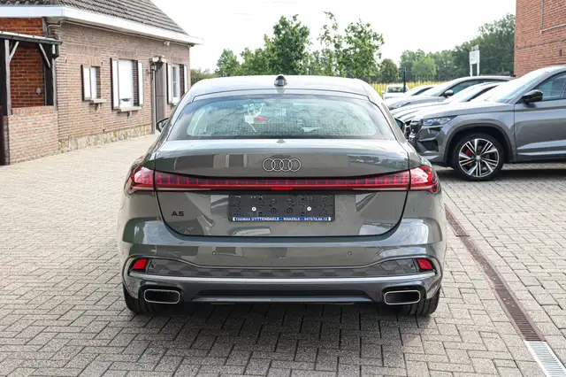 Audi A5 view 6