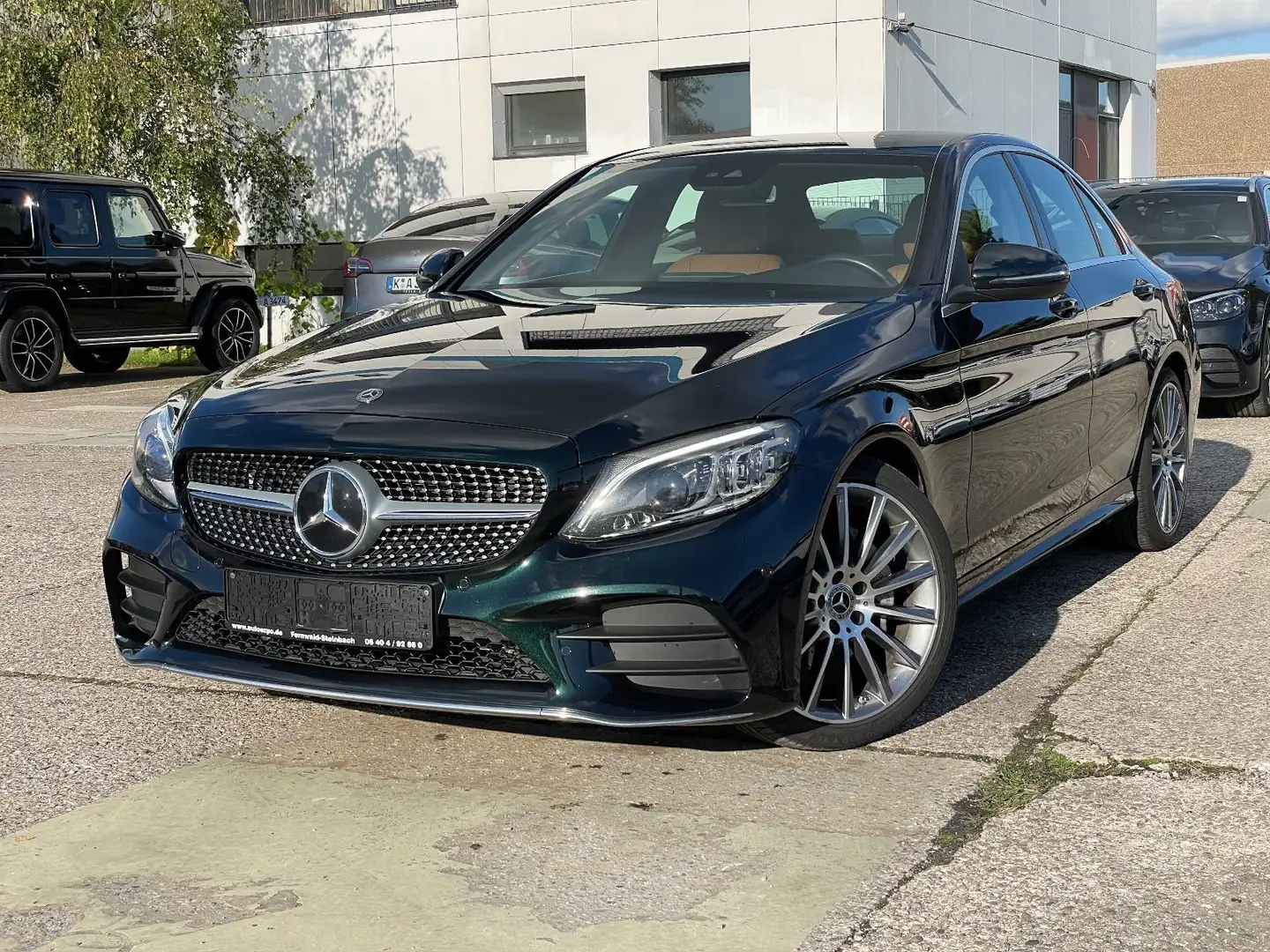 Mercedes-Benz C 200 Lim AMG Line/BEAM/Leder/Kamera/1 Hand Grün - 1
