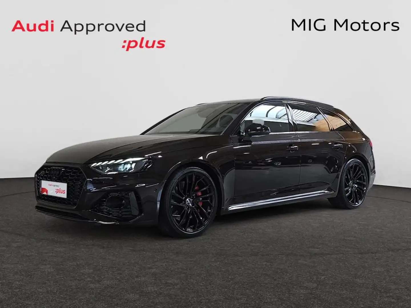 Audi RS4 Avant Audi RS 4 Avant // LICHTE VRACHT // Kirschsc Schwarz - 1