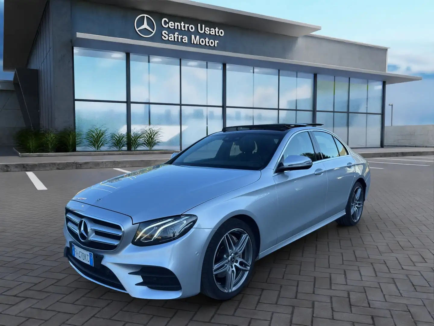 Mercedes-Benz E 220 E 220d 4Matic Auto Premium Argento - 2
