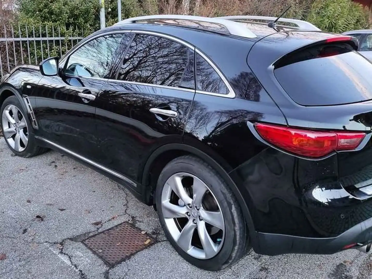 Infiniti QX70 Nero - 2