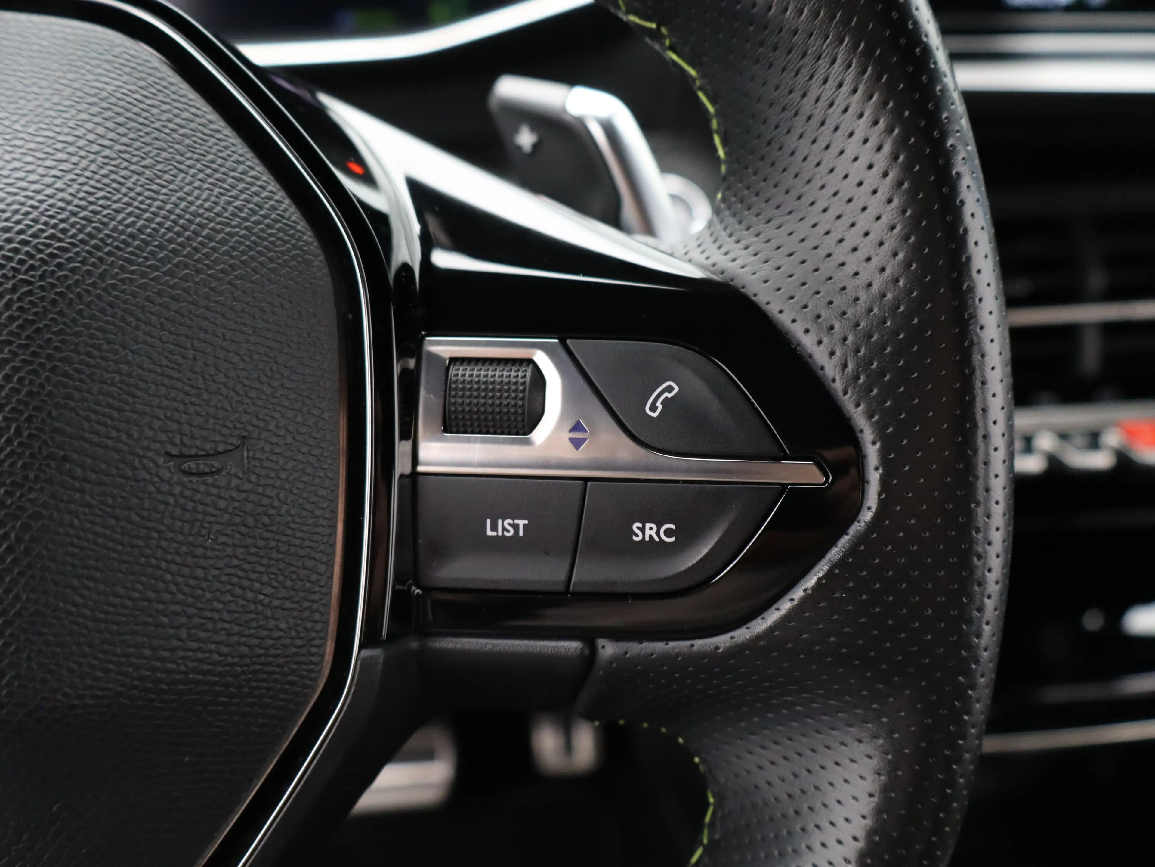 Peugeot 208 1.2 PureTech GT Pack | Automaat | Carplay | Camera — photo 22